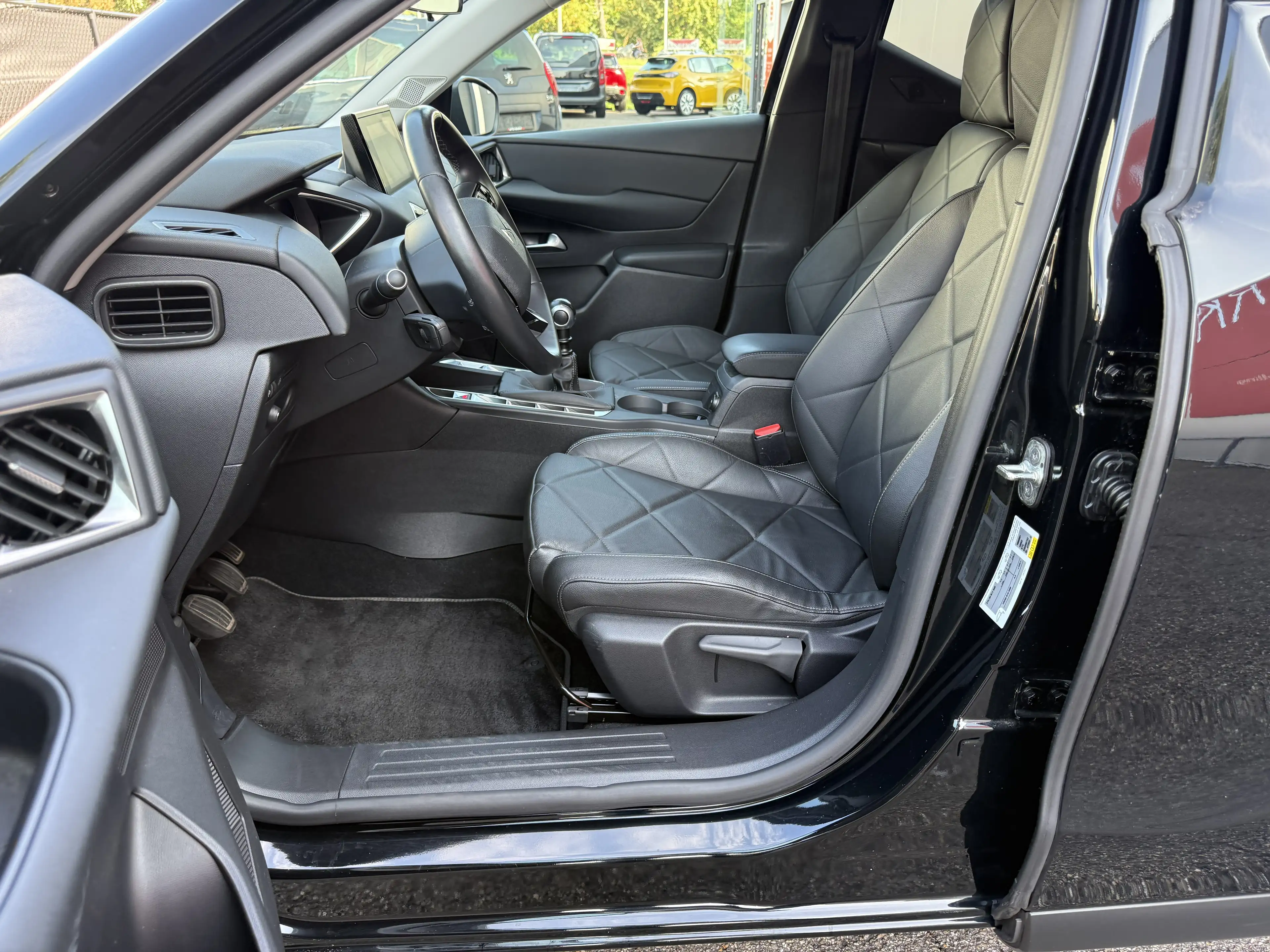 DS Automobiles DS 3 Crossback BASTILLE 12PureTech 100pk FULL LEATHER — photo 14