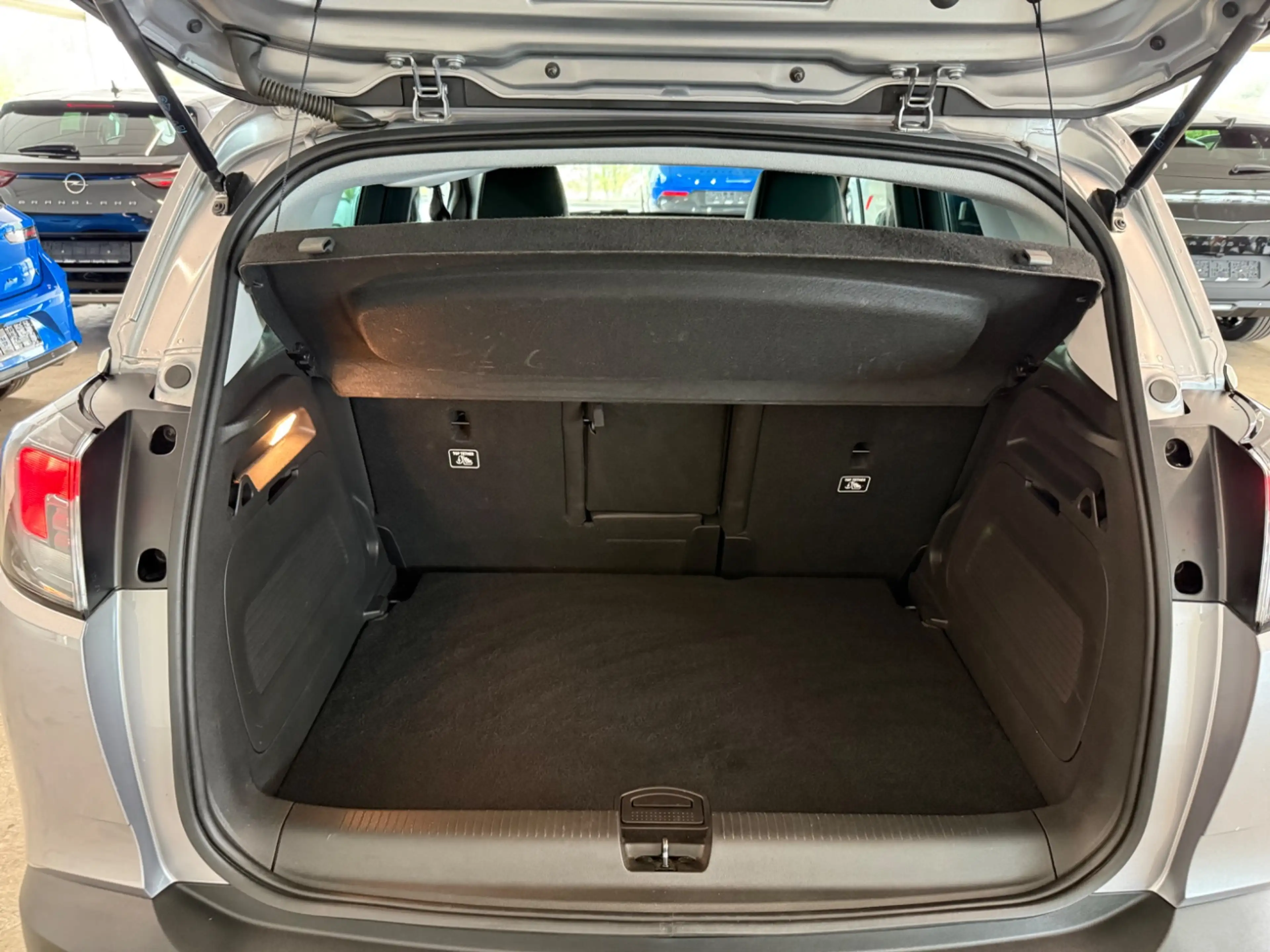 Opel Crossland 1.2 Turbo Sitzheizung*Rückfahrkamera — photo 11
