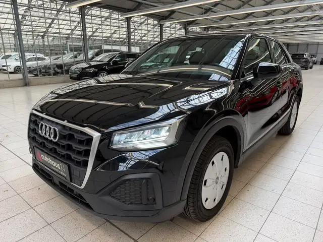 Audi Q2 view 3