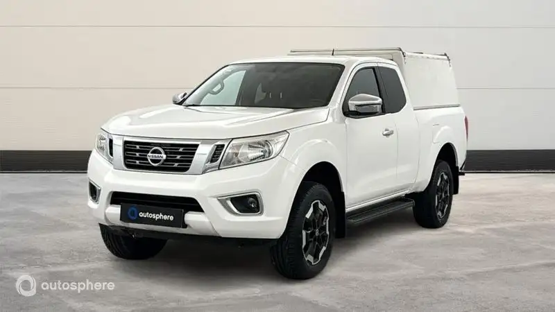NISSAN Navara