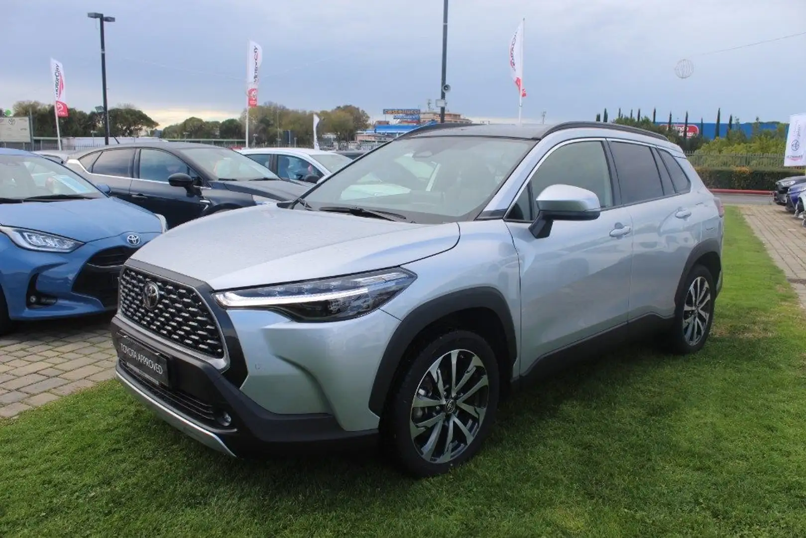 Toyota Corolla Cross 2.0 Hybrid 197 CV E-CVT Lounge Niebieski - 1