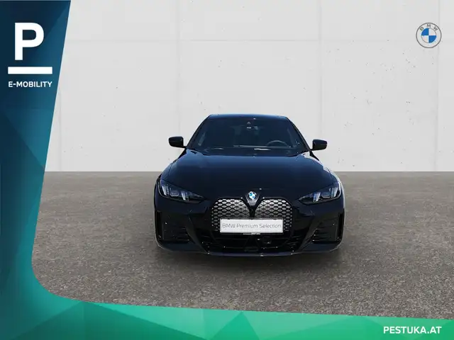 BMW I4 view 2
