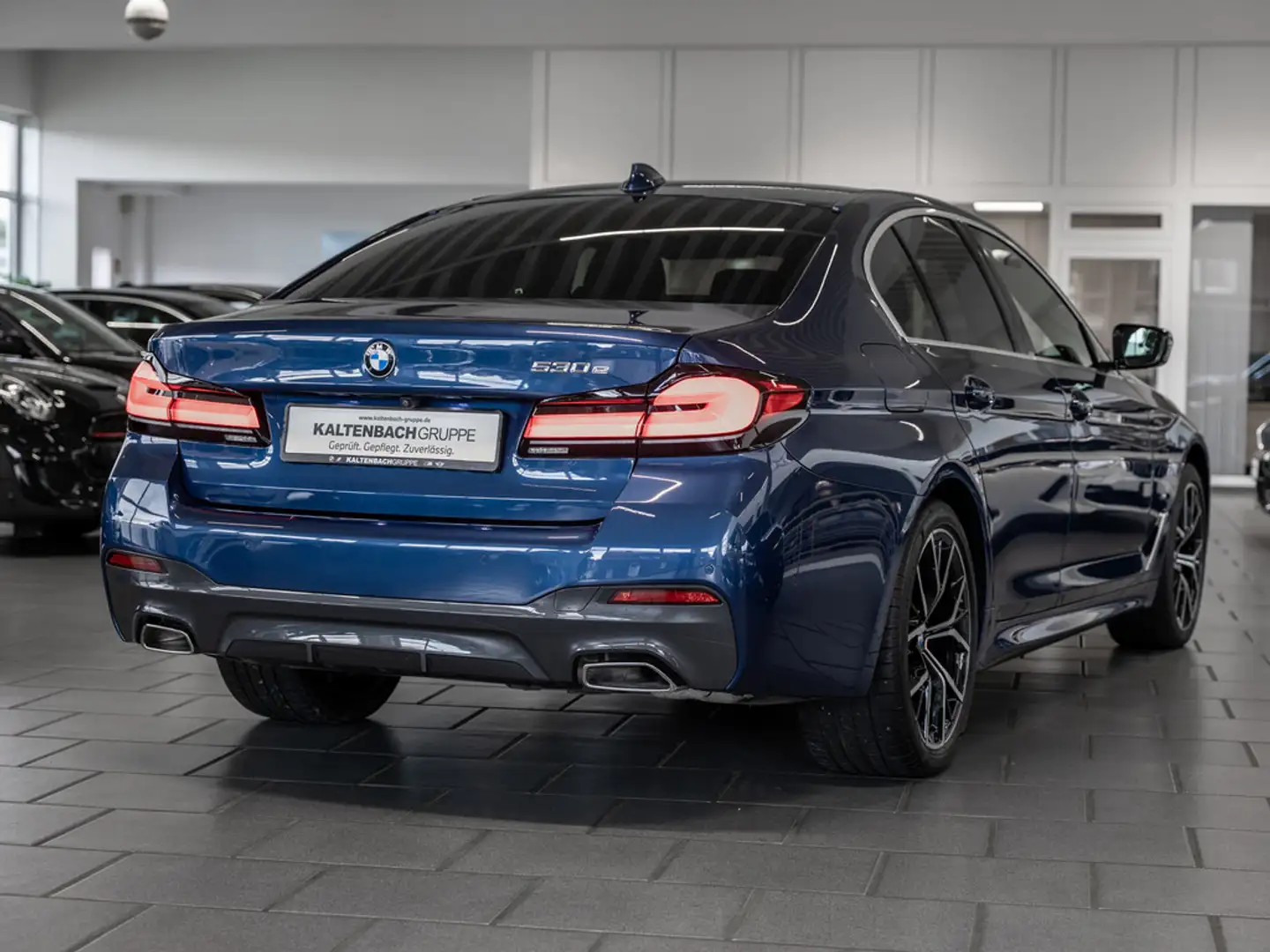 BMW 530 e M-Sportpaket HUD LASER LED FACEL. ACC Blauw - 2