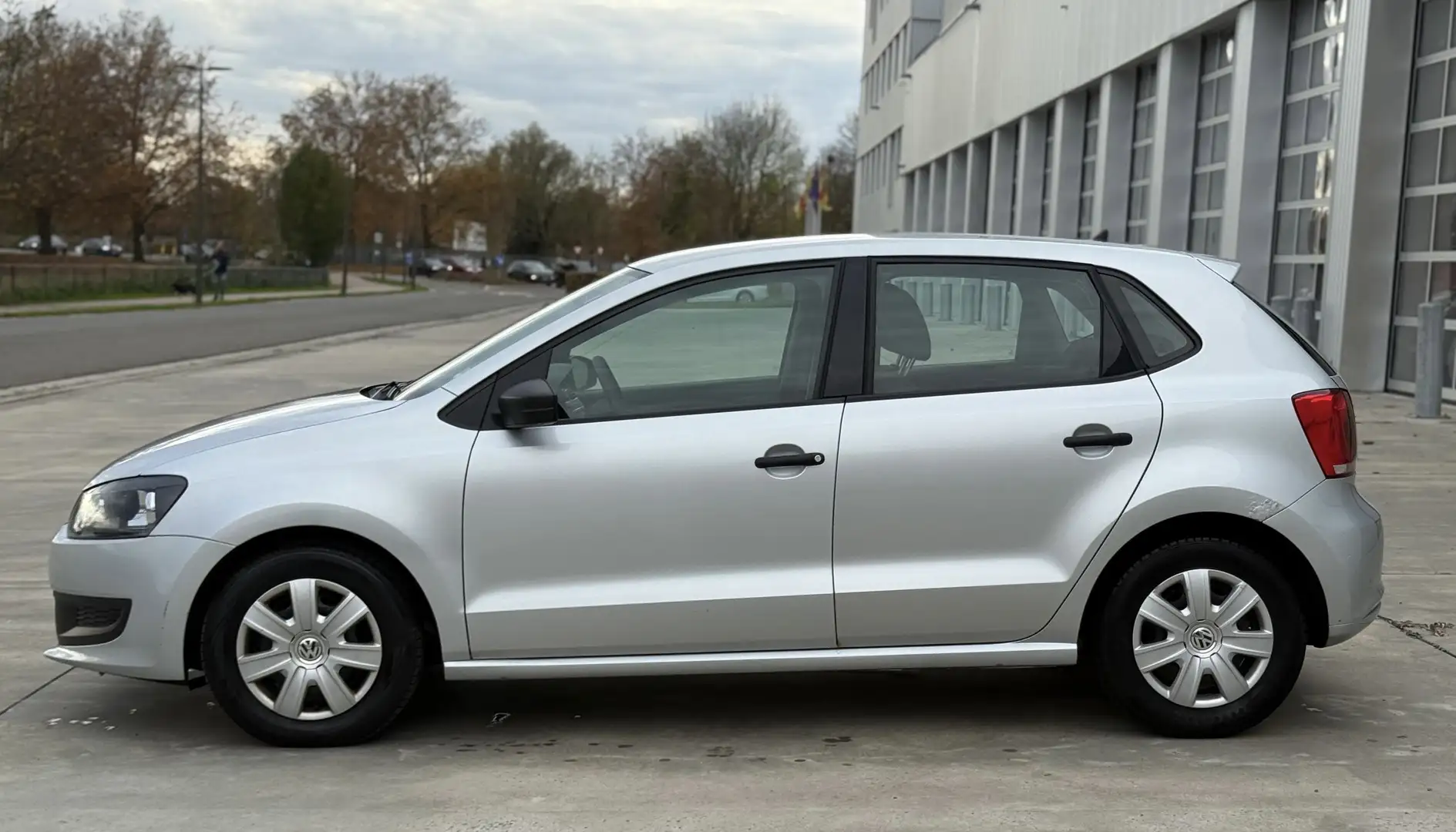 Volkswagen Polo 1.2 BENZINE | EERSTE EIGENAAR | 1j GARANTIE Argent - 2