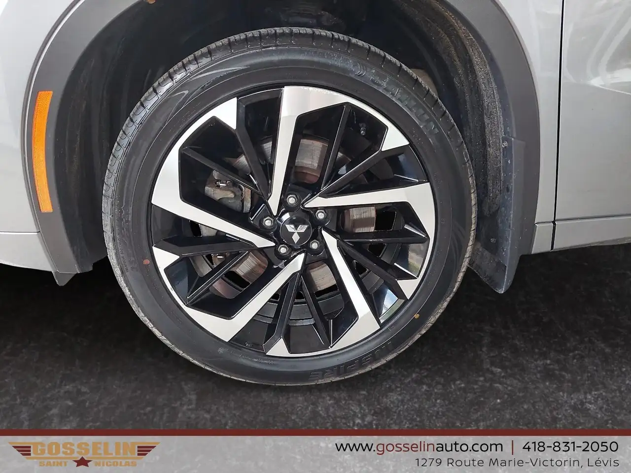 Mitsubishi Outlander снимка Mitsubishi Outlander