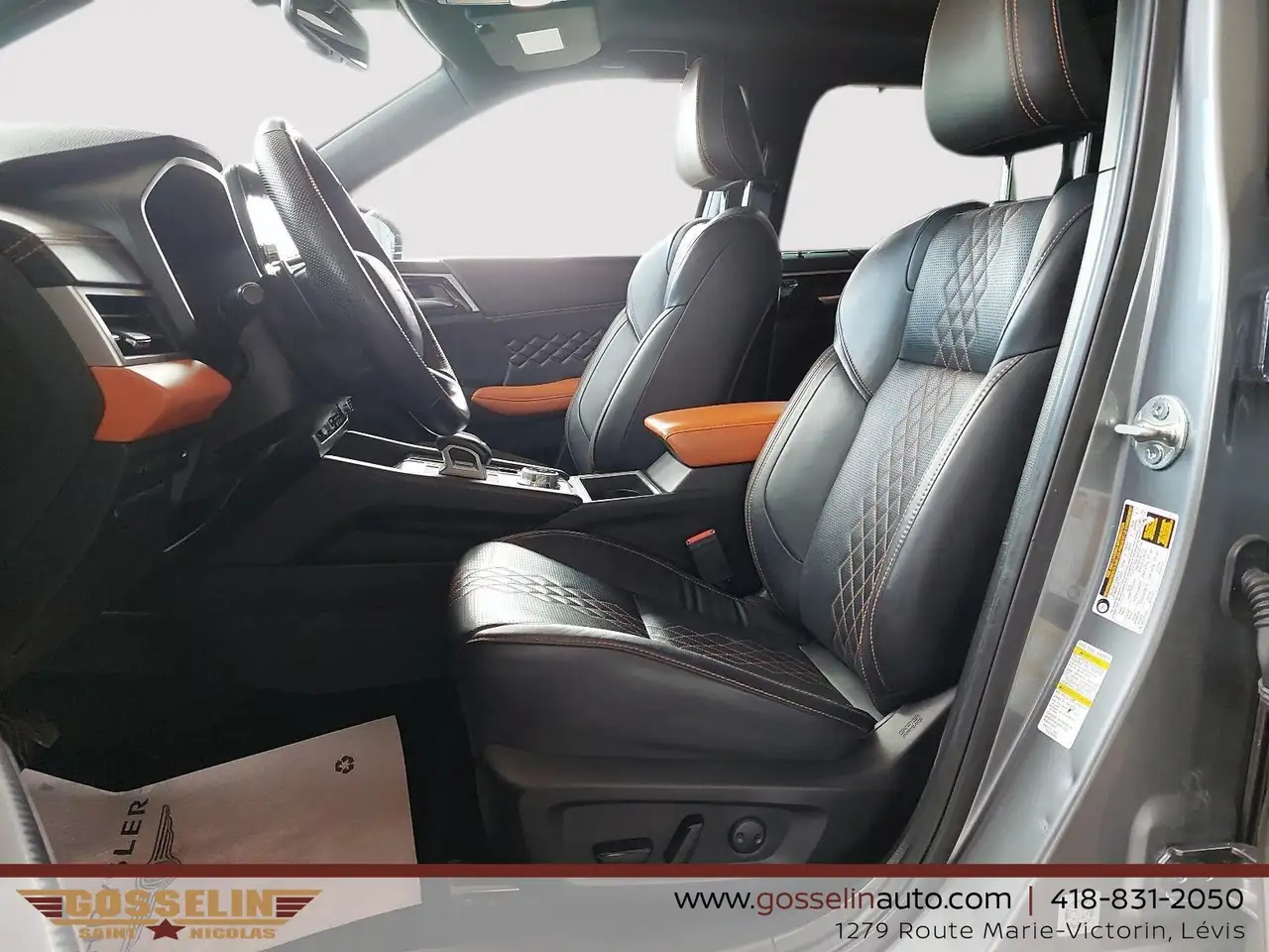 Mitsubishi Outlander снимка Mitsubishi Outlander