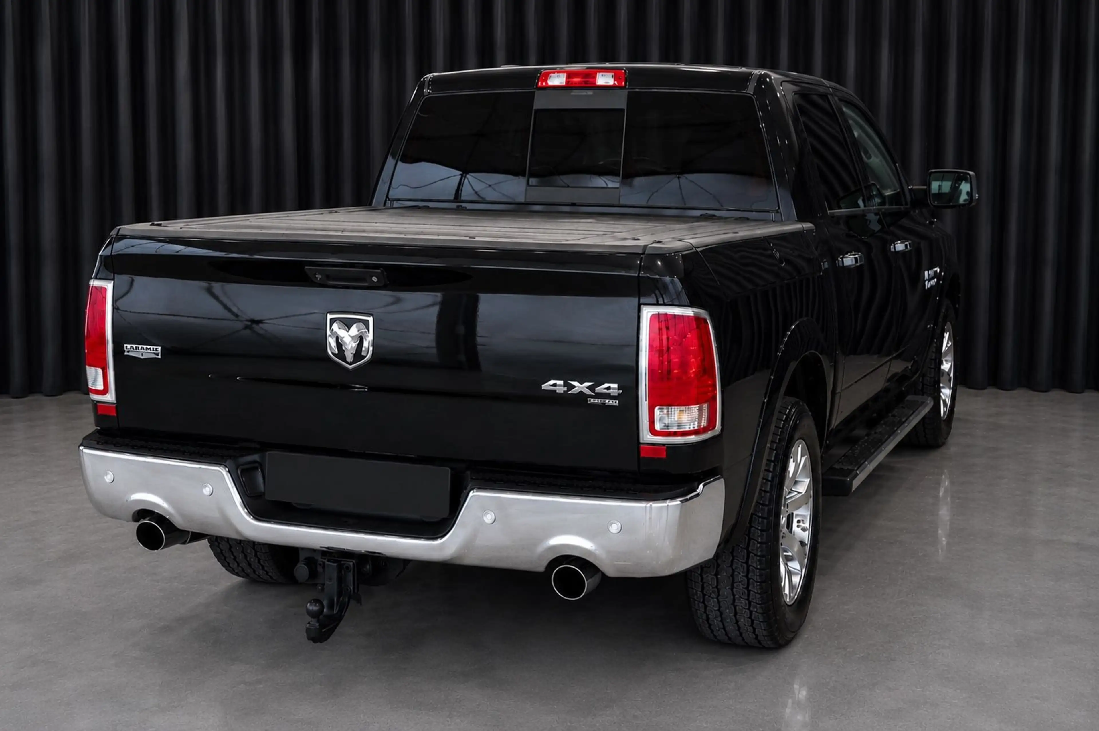 Dodge RAM 1500/EcoDiesel/Luftfederung/AHK/RAMBox/Leder — photo 8