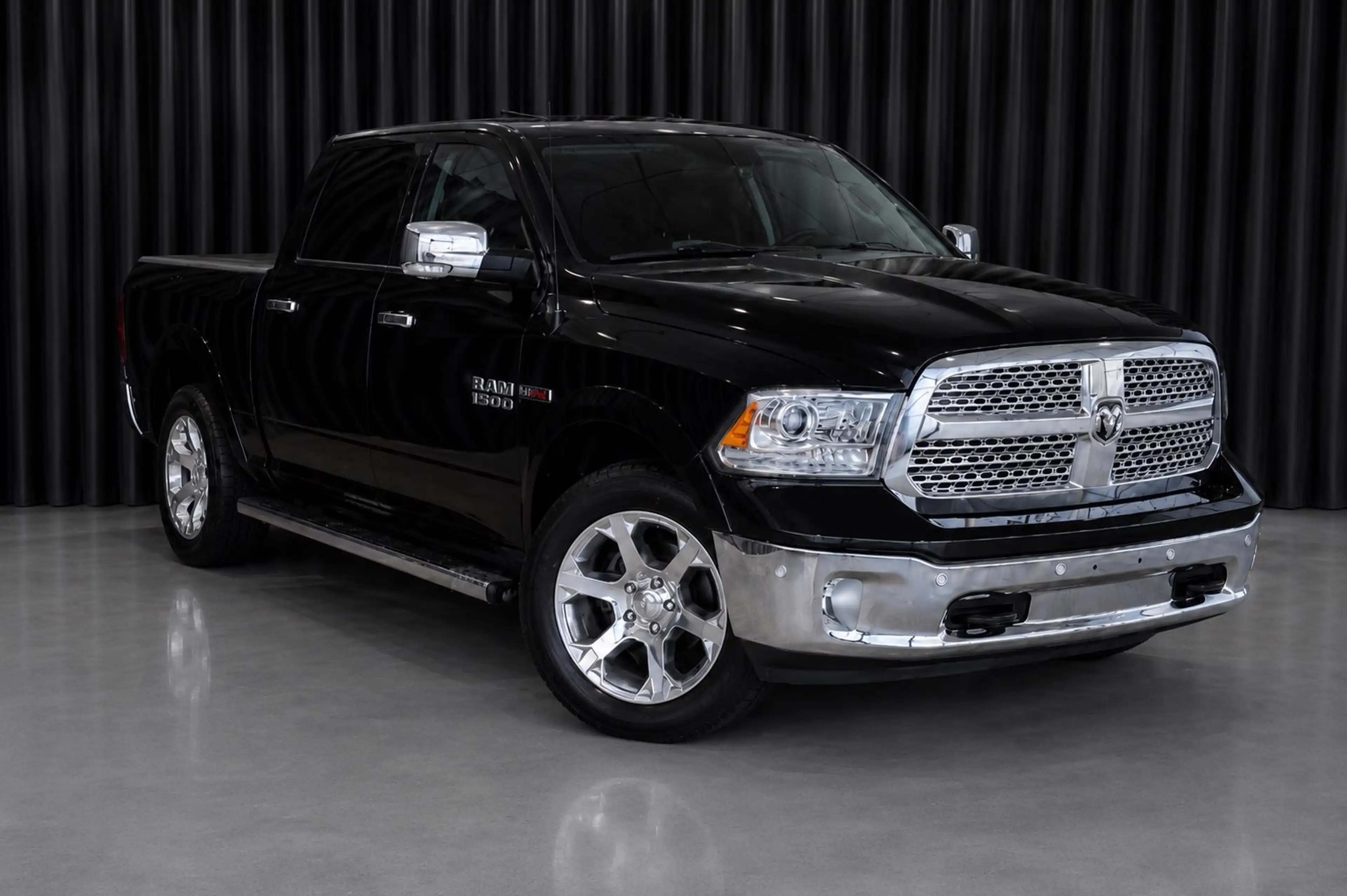 Dodge RAM 1500/EcoDiesel/Luftfederung/AHK/RAMBox/Leder — photo 2