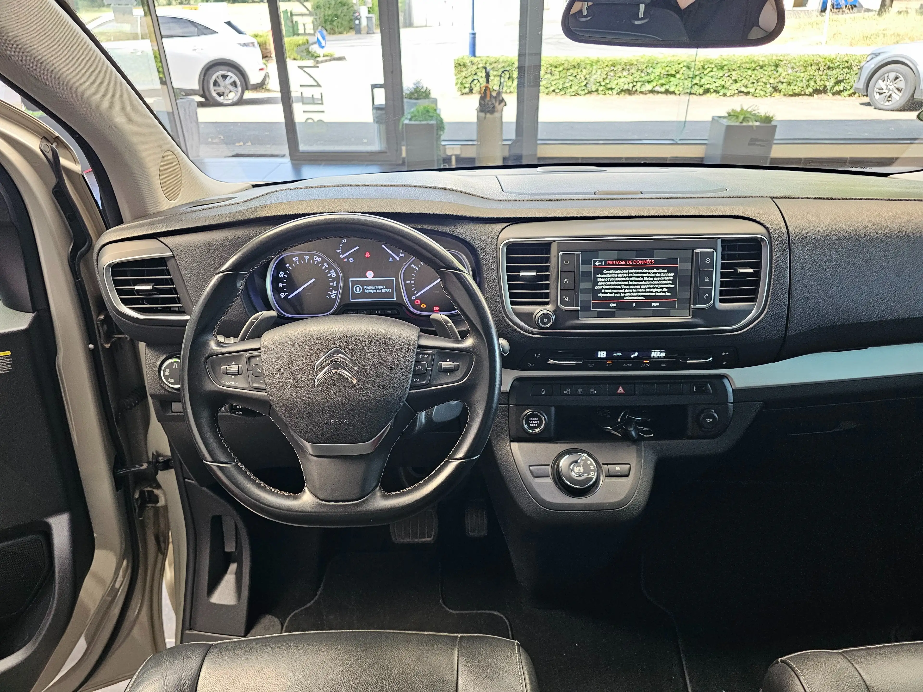 Citroen Spacetourer Spacetourer M 2.0 BlueHDi 180 EAT8 Shine — photo 2