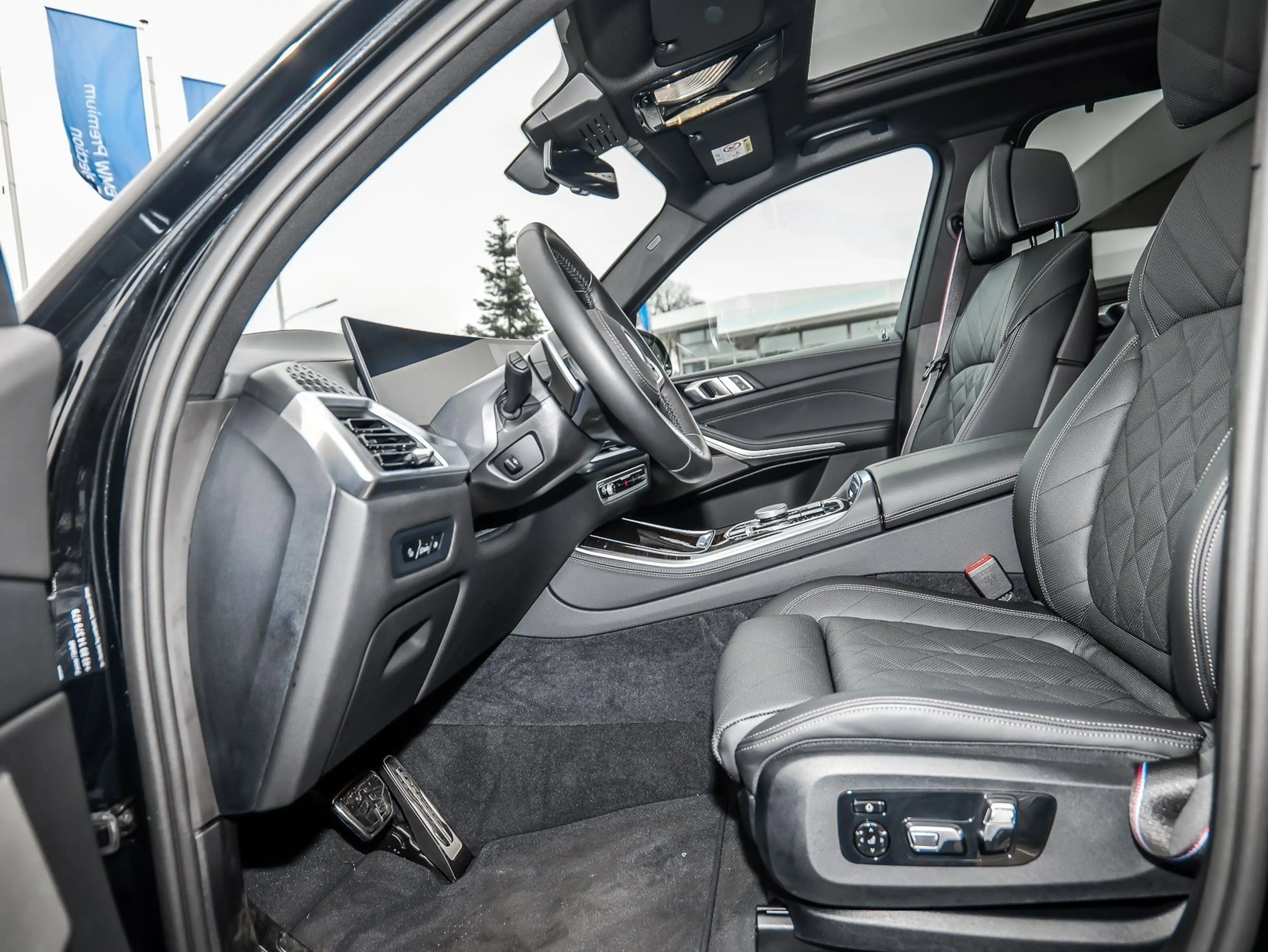 BMW X5 xDrive40d M SPORT PRO+AHK+PANO+HuD+DA PROF+360° — photo 5