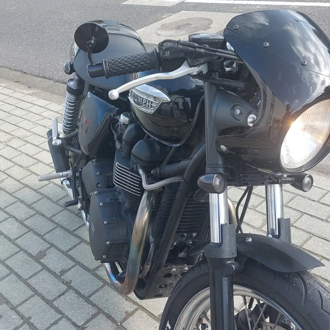 Triumph Bonneville SE - 1
