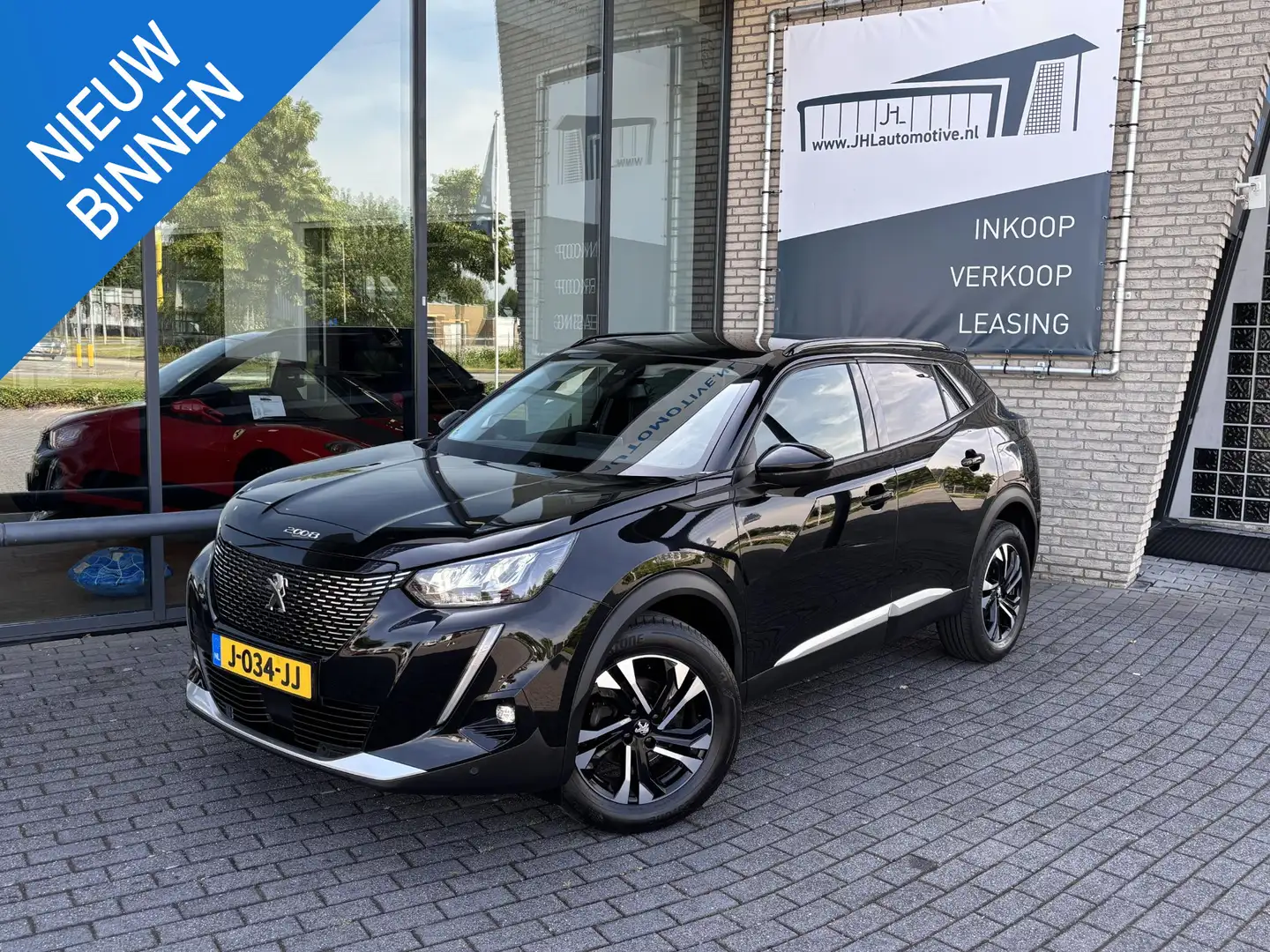 Peugeot 2008 1.2 PureTech Blue Lease Allure*ECC*NAVI*CRUISE* Zwart - 1