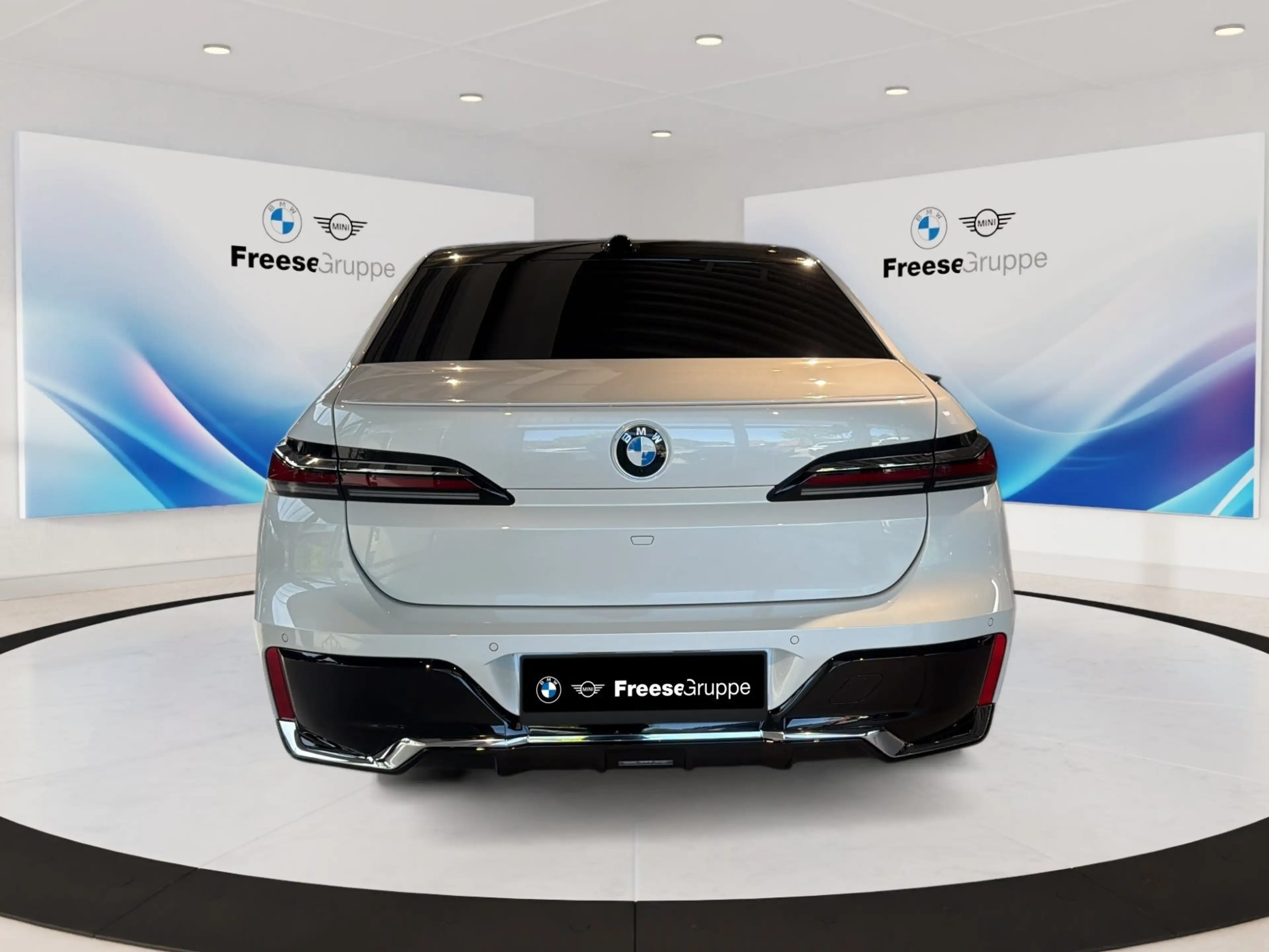 BMW 740 d xDrive AHK 360° STANDHZ HEAD-UP MASSAGE RFK — photo 5