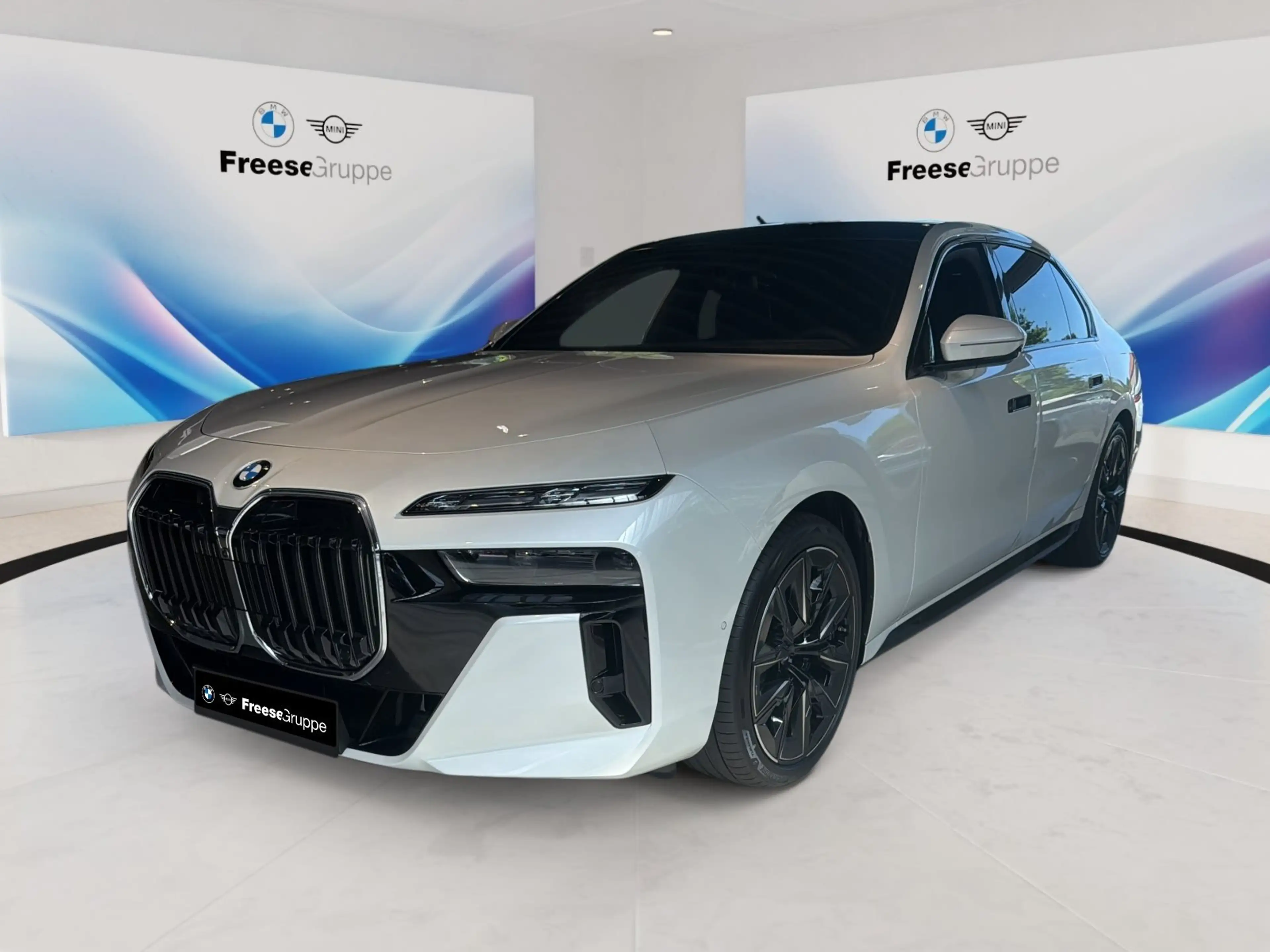 BMW 740 d xDrive AHK 360° STANDHZ HEAD-UP MASSAGE RFK
