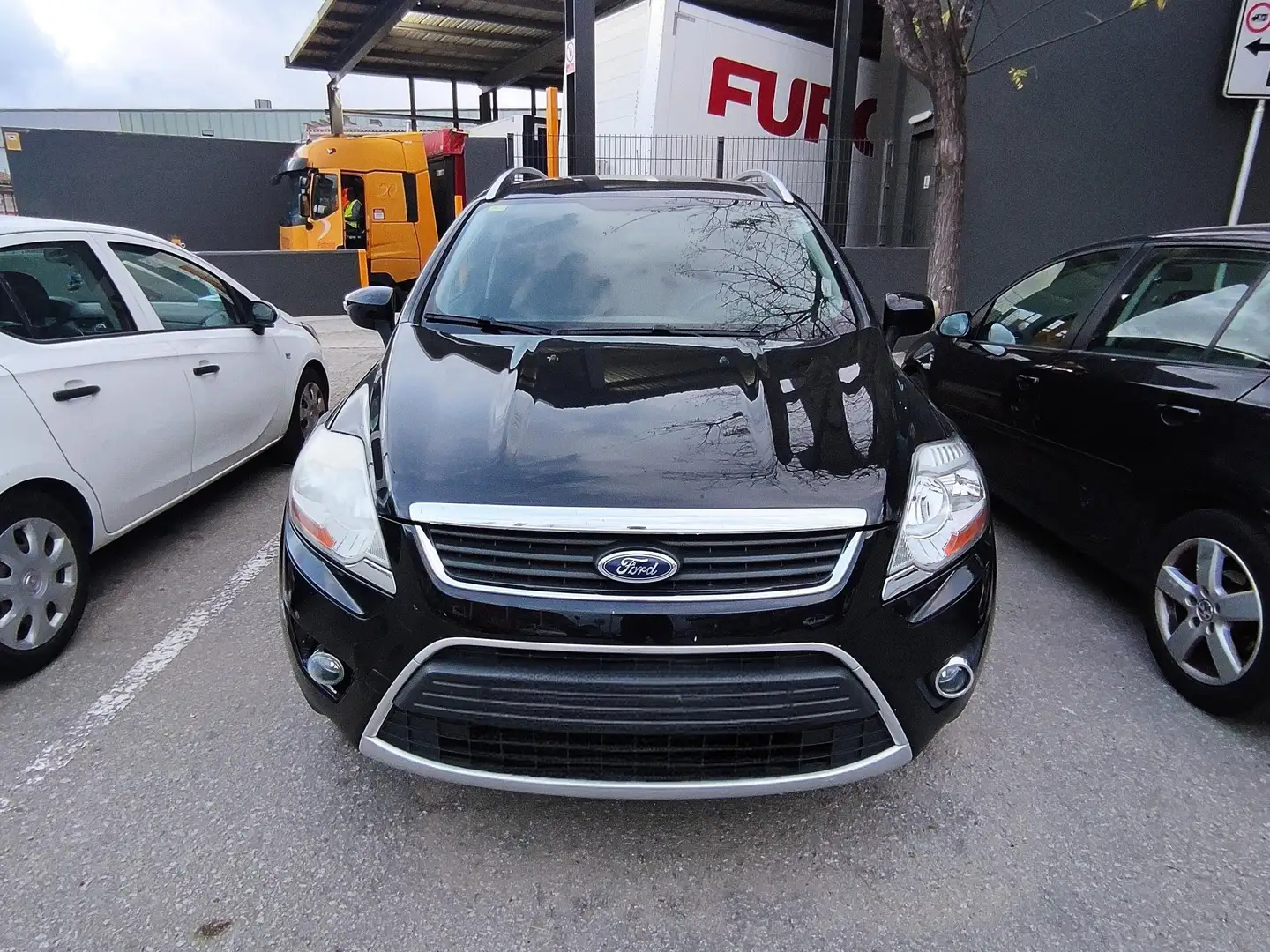 Ford Kuga Kuga 2.0TDCI Trend 2WD Trend Negro - 1