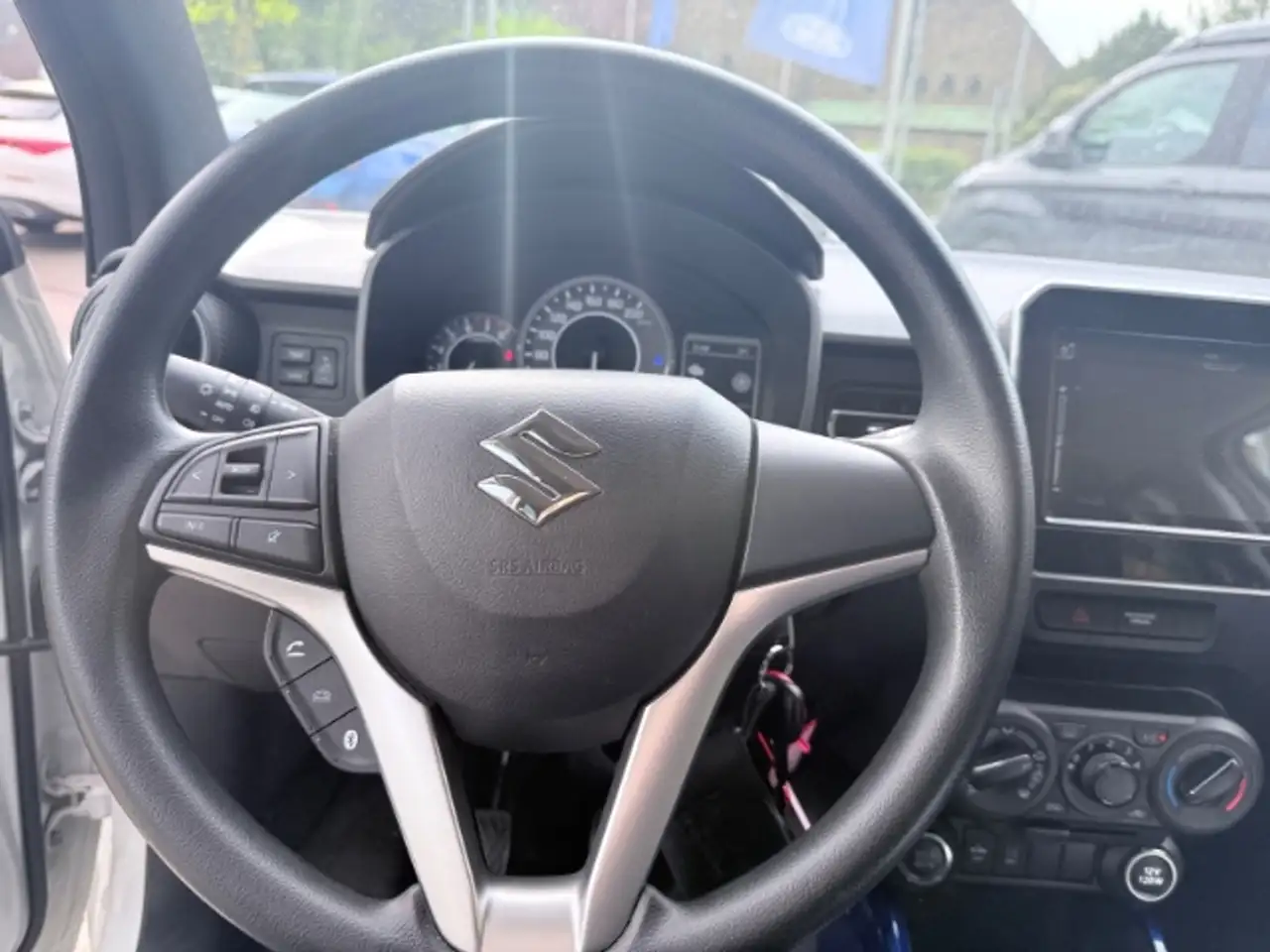 Suzuki Ignis Comfort DAB SHZ Spurhalte. Rückfahr. Notbrems Spur 15