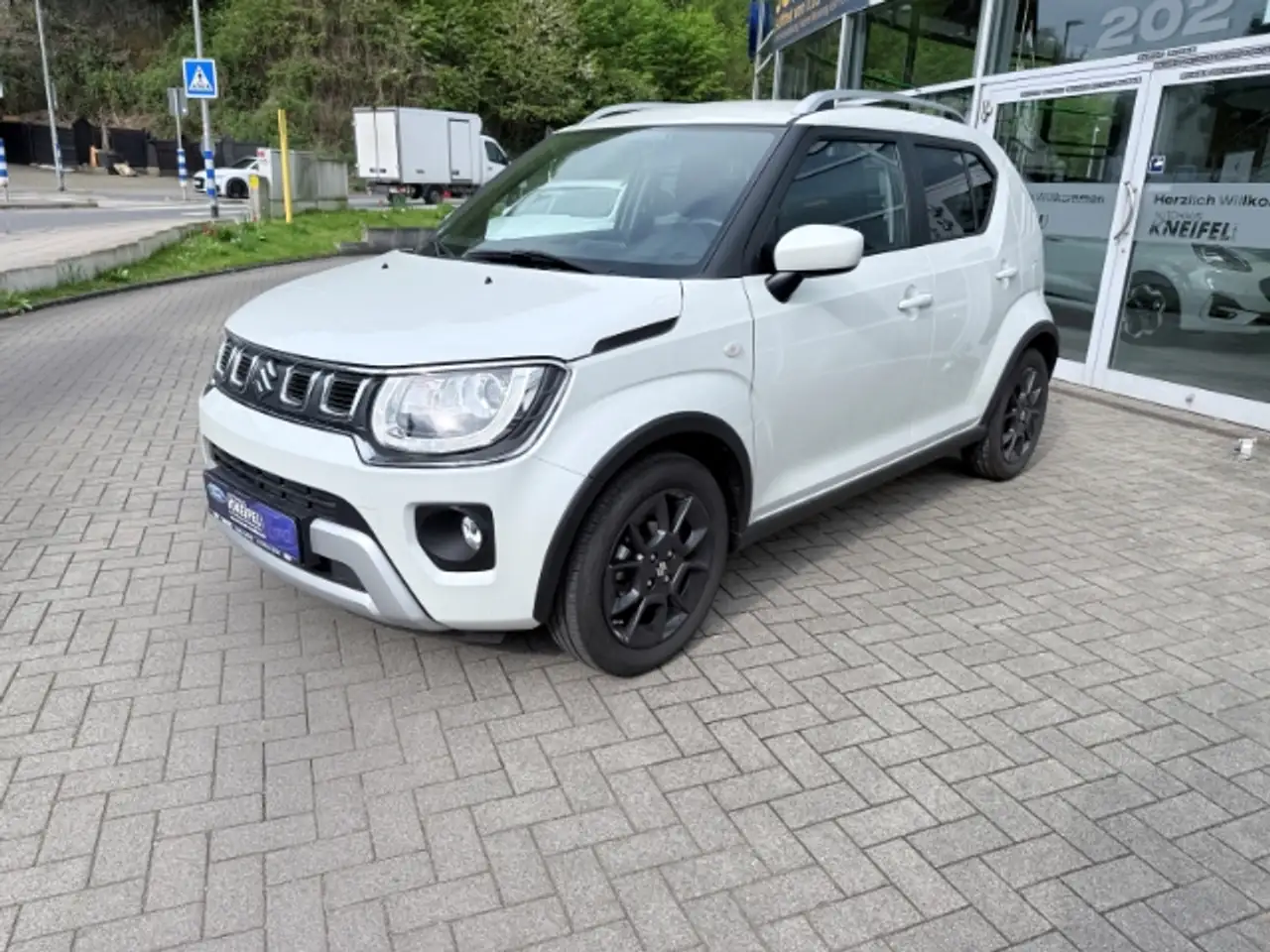 Suzuki Ignis Comfort DAB SHZ Spurhalte. Rückfahr. Notbrems Spur 10