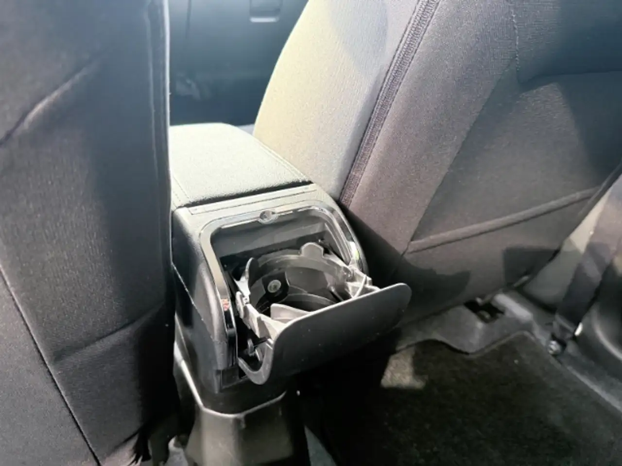 Suzuki Ignis Comfort DAB SHZ Spurhalte. Rückfahr. Notbrems Spur 27