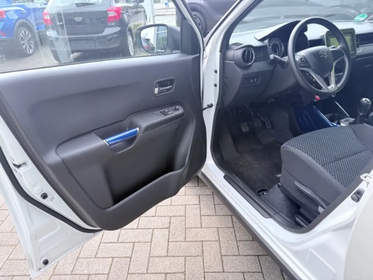Suzuki Ignis Comfort DAB SHZ Spurhalte. Rückfahr. Notbrems Spur 13