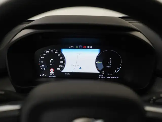 Volvo XC40 view 10