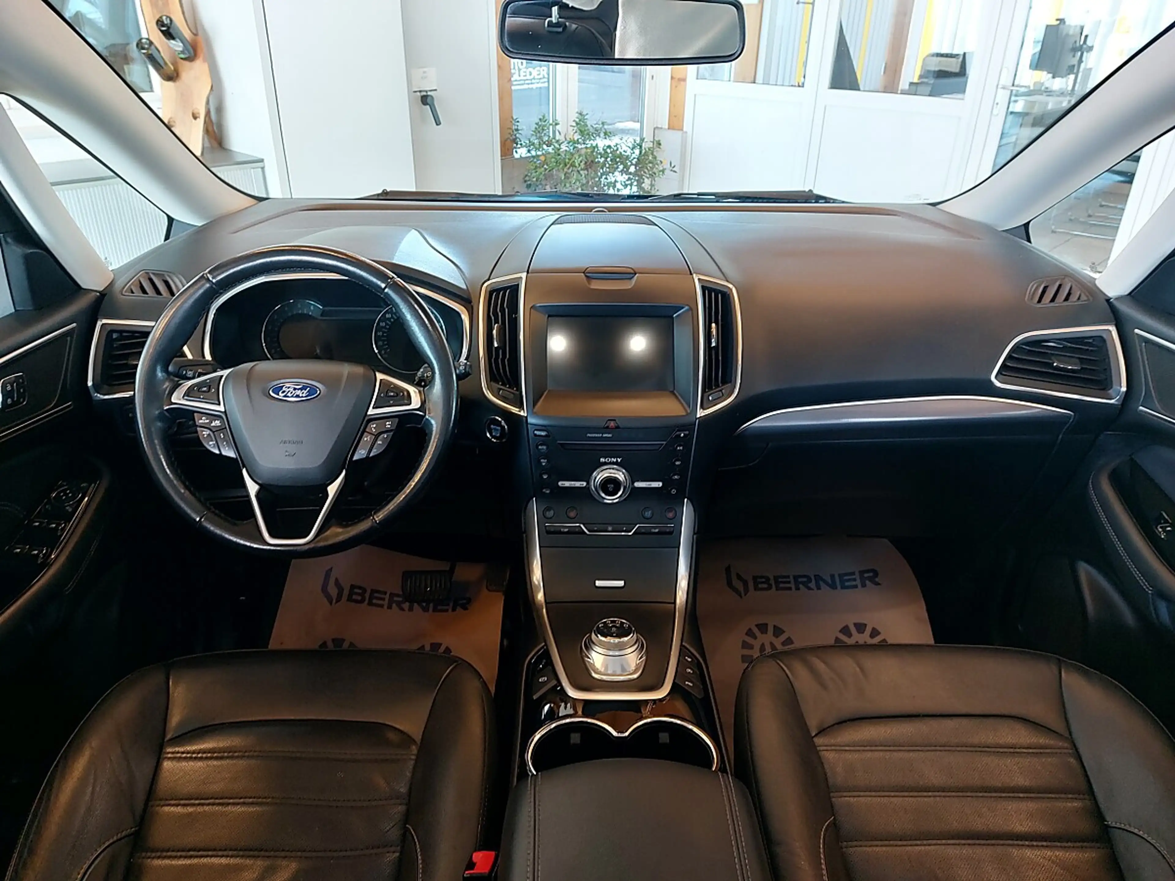 Ford Galaxy 2,0 EcoBlue SCR AWD Titanium Aut. — photo 13