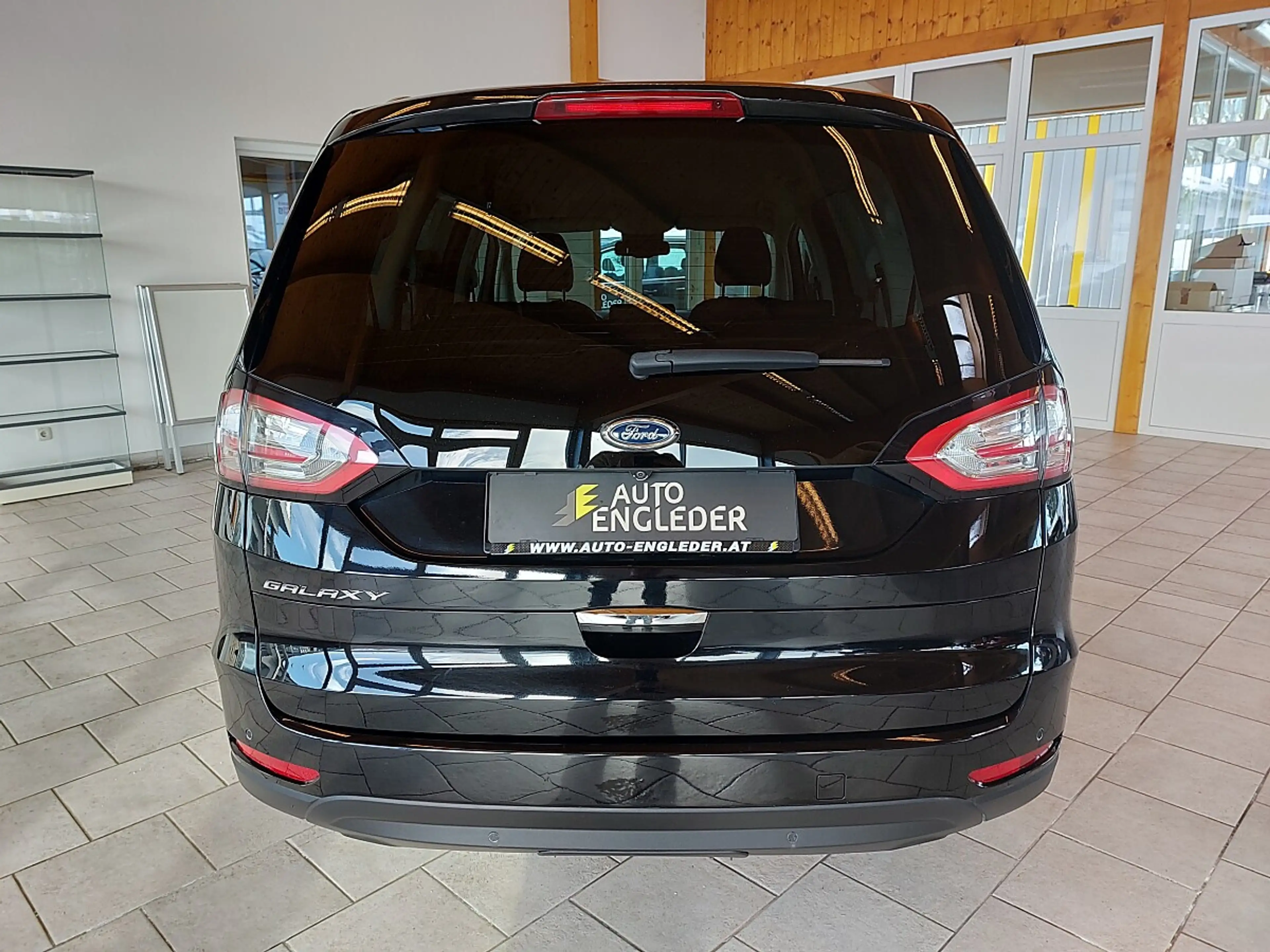 Ford Galaxy 2,0 EcoBlue SCR AWD Titanium Aut. — photo 6
