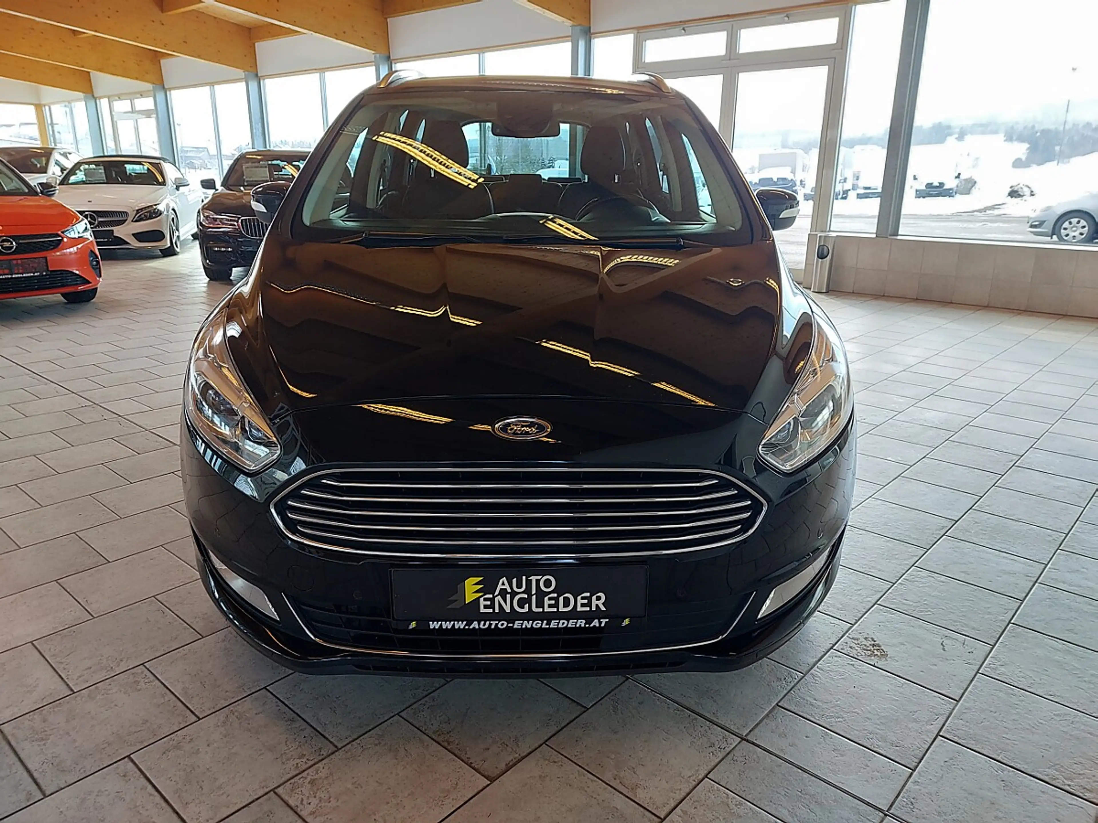 Ford Galaxy 2,0 EcoBlue SCR AWD Titanium Aut. — photo 3