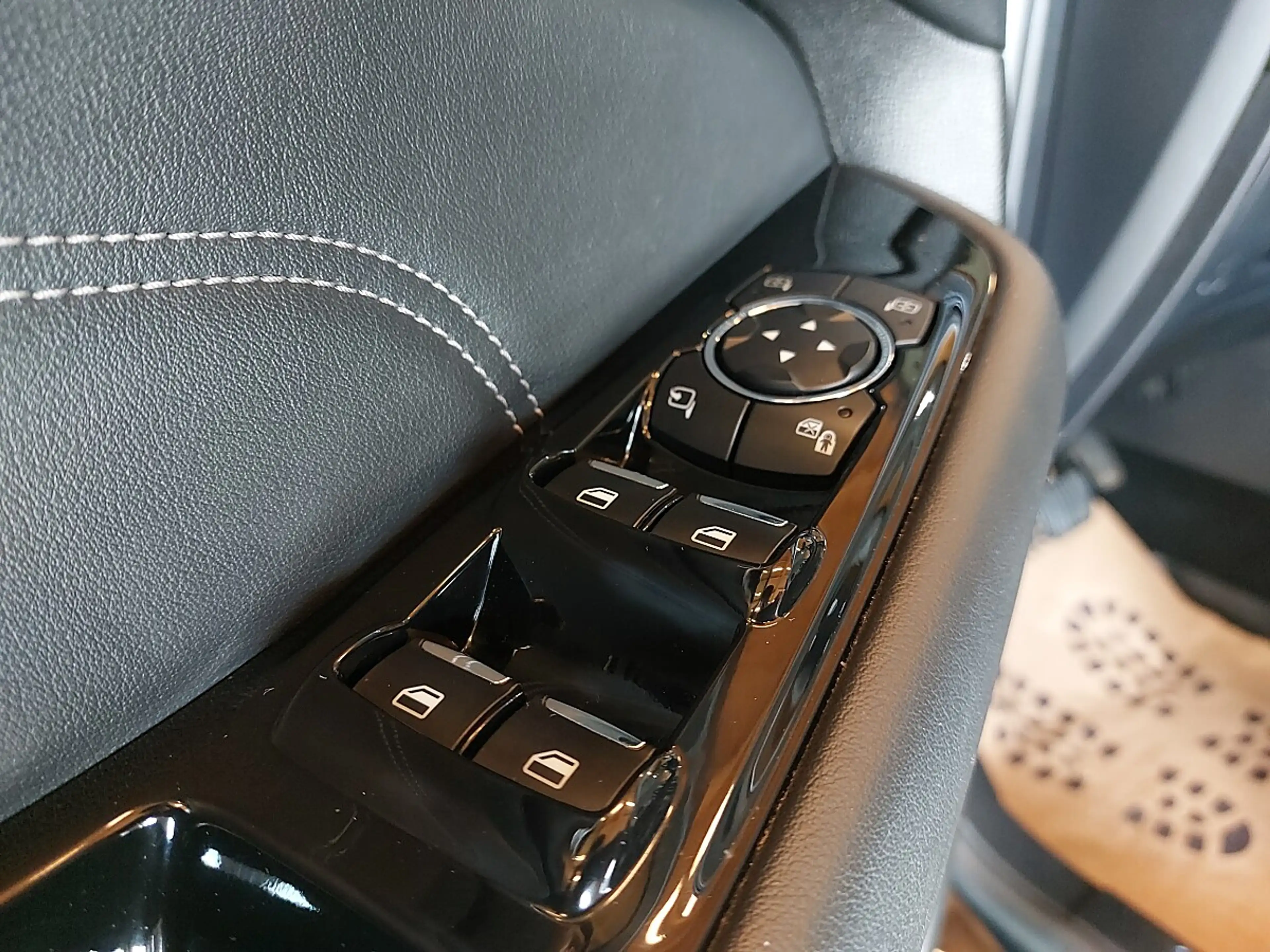 Ford Galaxy 2,0 EcoBlue SCR AWD Titanium Aut. — photo 15