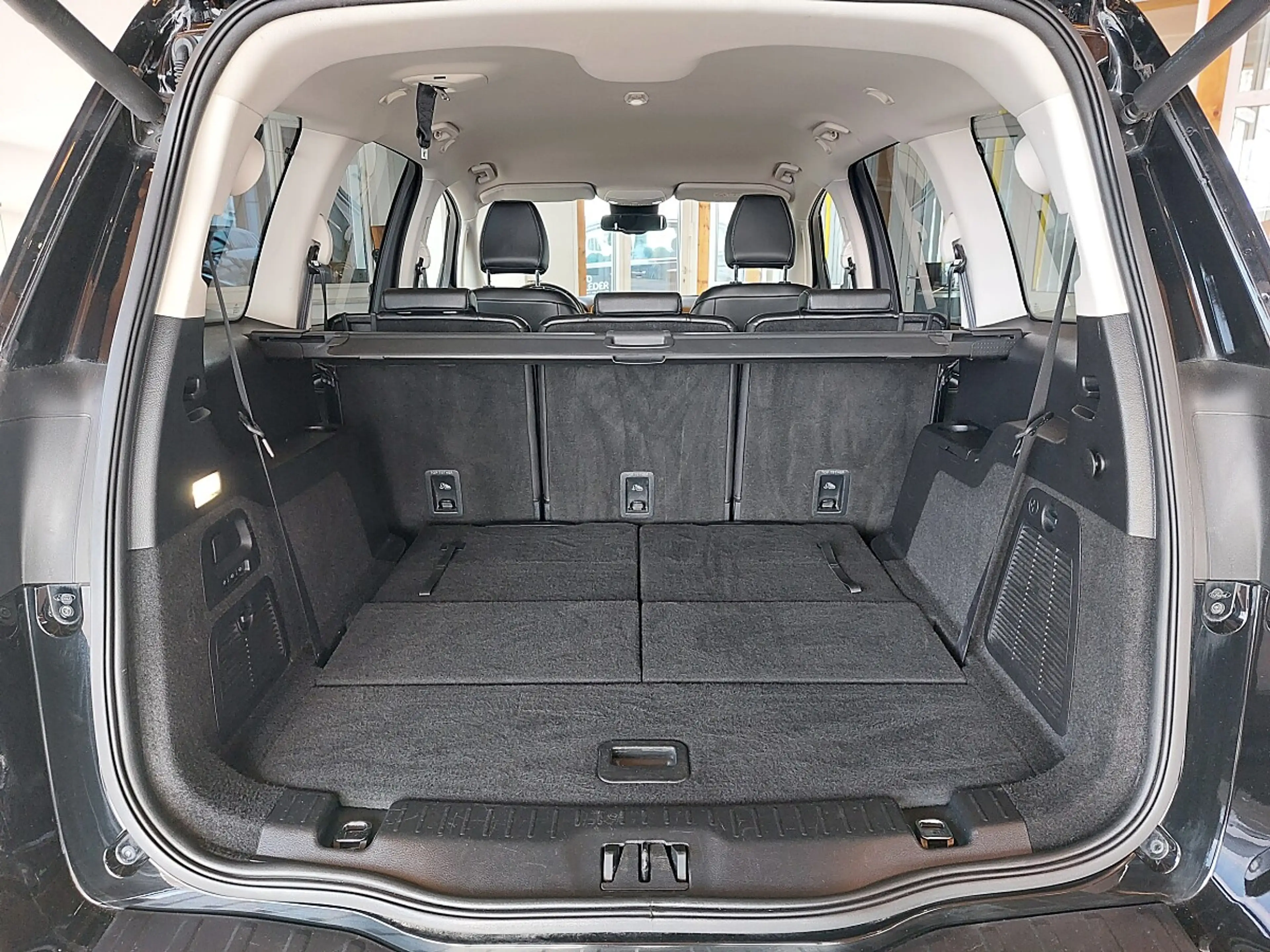 Ford Galaxy 2,0 EcoBlue SCR AWD Titanium Aut. — photo 9