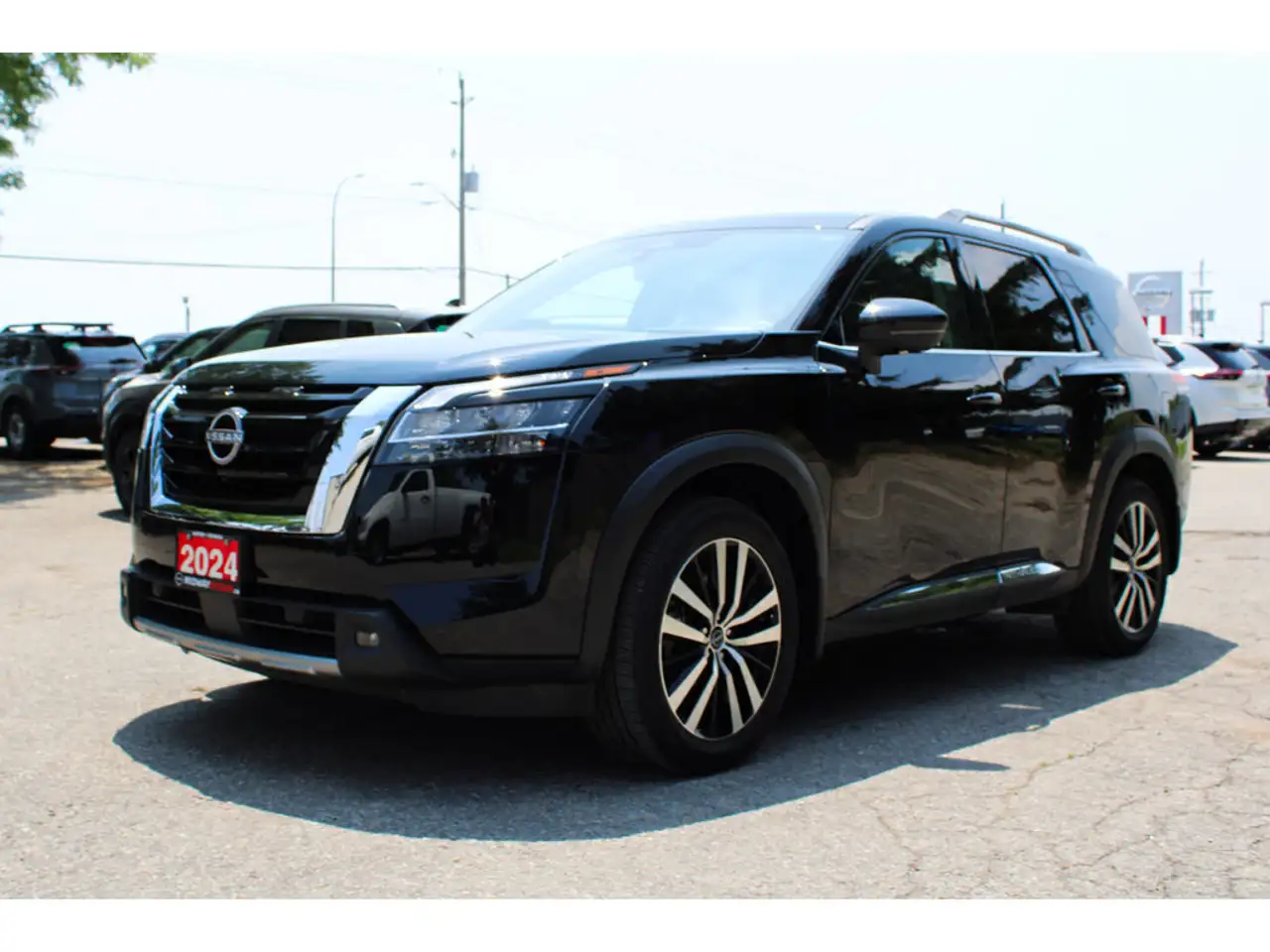 Nissan Pathfinder снимка Nissan Pathfinder