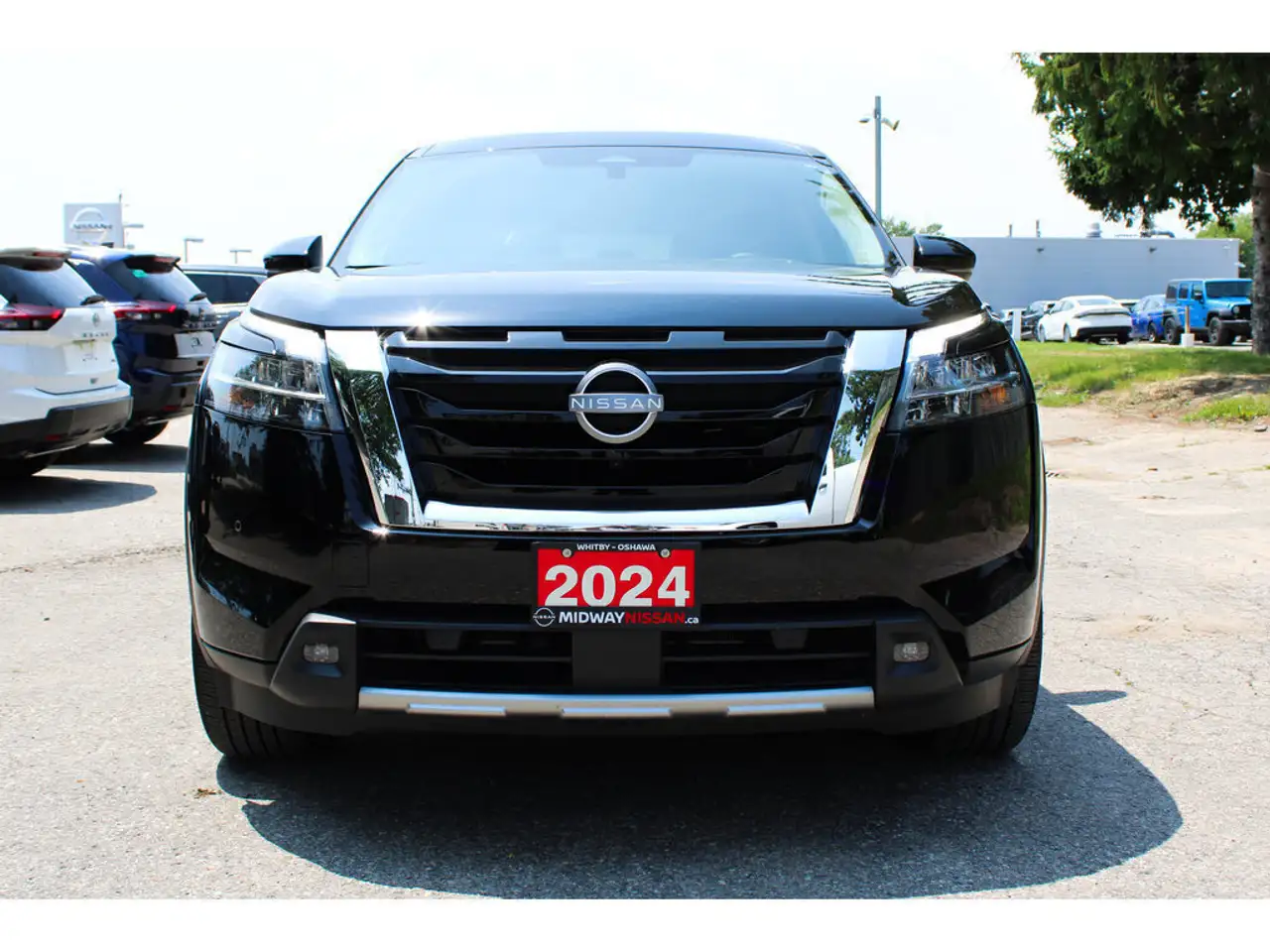 Nissan Pathfinder снимка Nissan Pathfinder