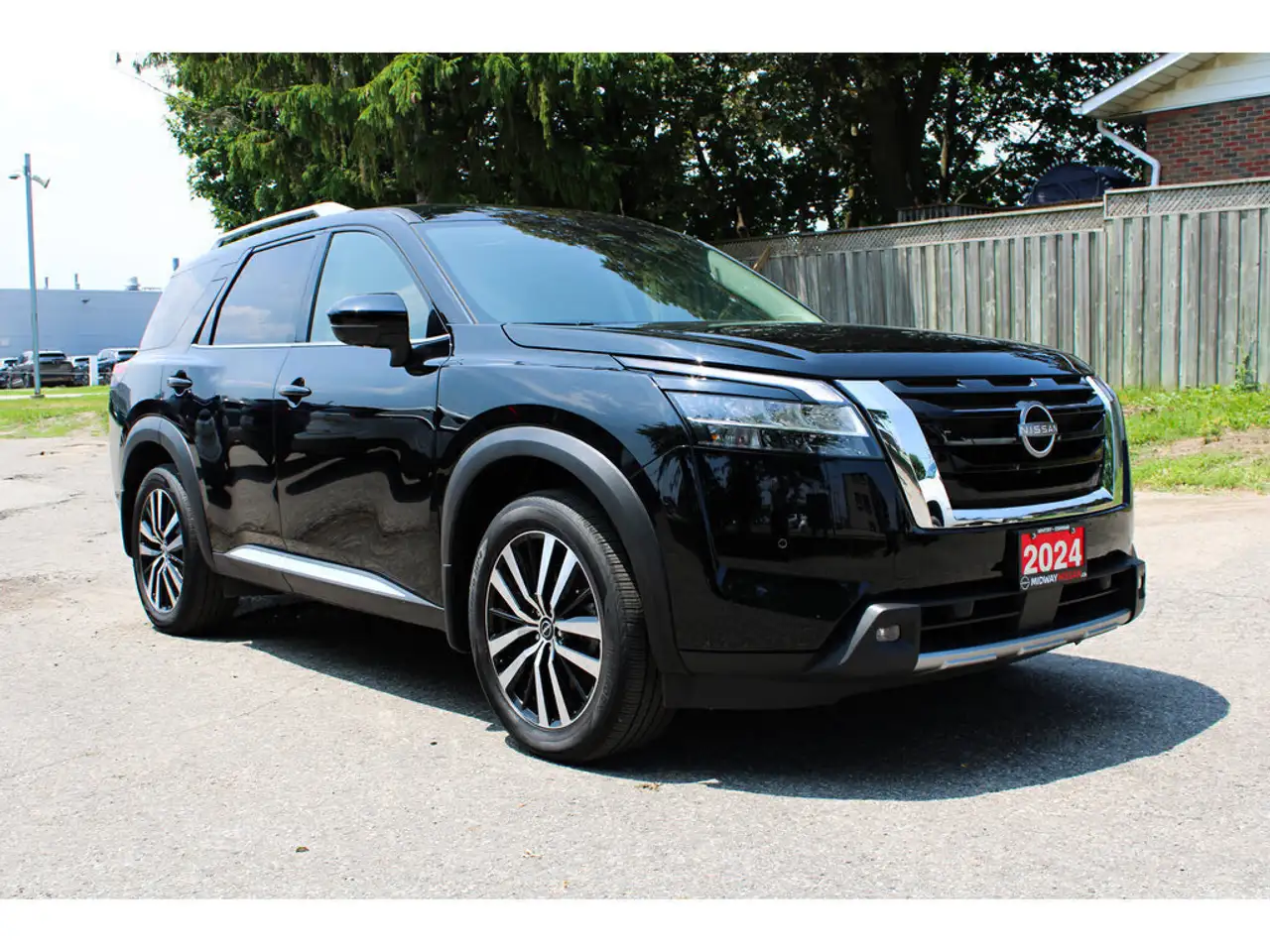 Nissan Pathfinder снимка Nissan Pathfinder