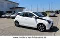 Toyota AYGO x-play club~1.Hand~Automatik~Wenig Km~R.Kam Weiß - thumbnail 4