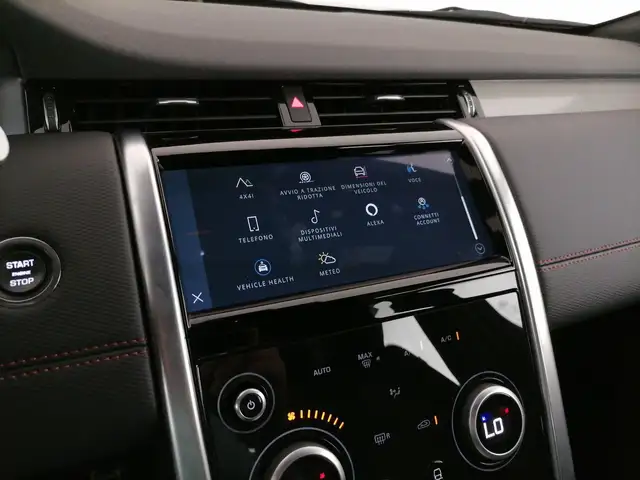 Land Rover Discovery Sport view 24