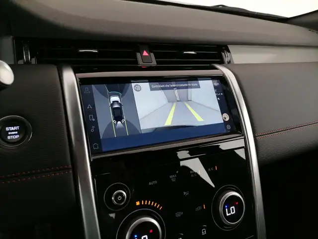 Land Rover Discovery Sport view 18