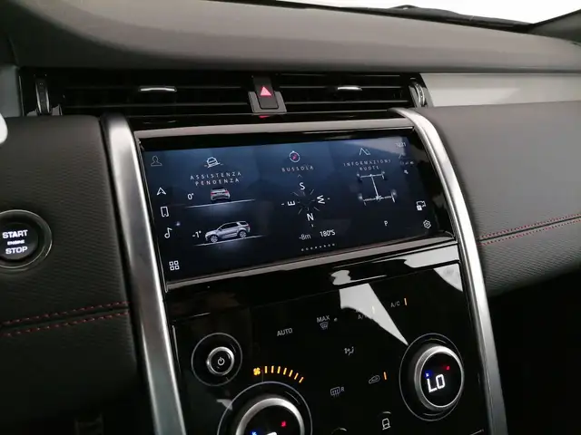 Land Rover Discovery Sport view 21