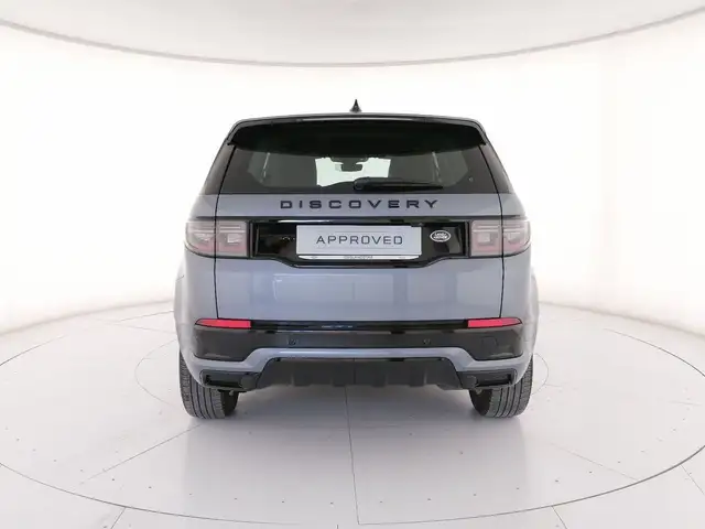Land Rover Discovery Sport view 7