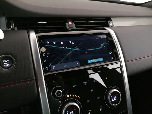 Land Rover Discovery Sport view 17