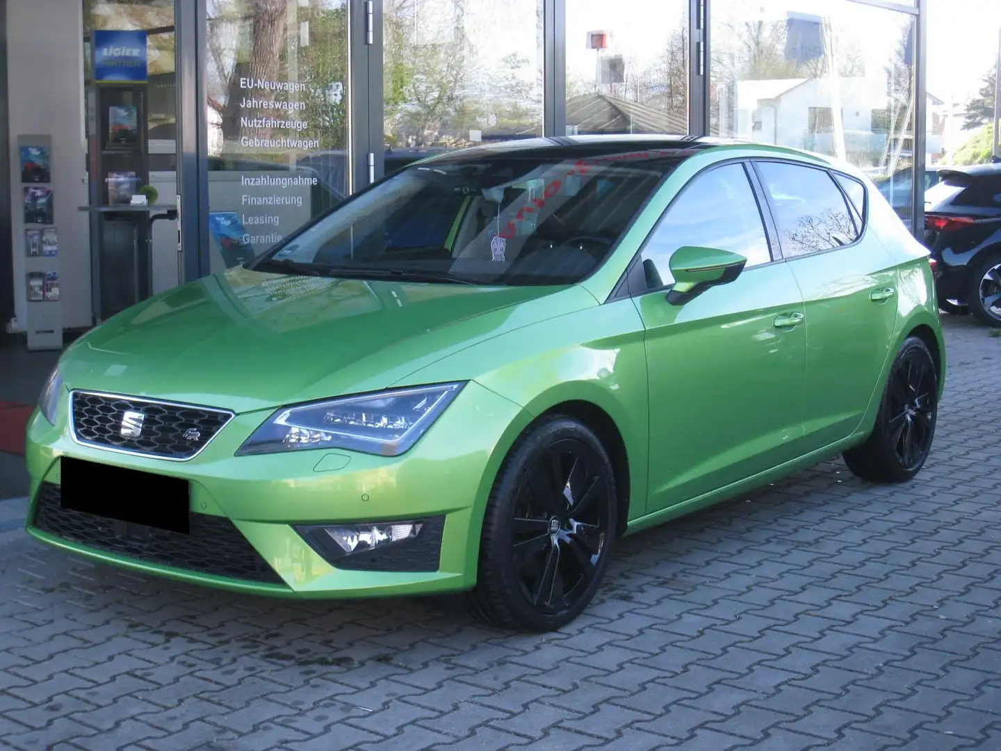 SEAT Leon 1.8 TSI  *NAVI*PANORAMA*ACC*Mirror*PDC*Klimatr. Grün - 2