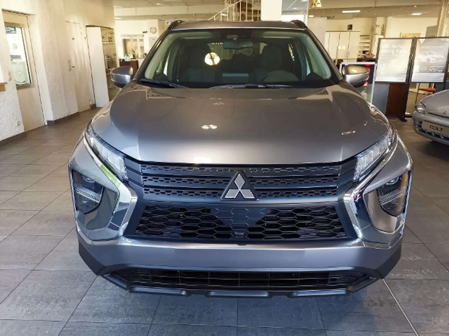 Mitsubishi Eclipse Cross Plug-in Hybrid PLUS Select -Paket Silber - 2