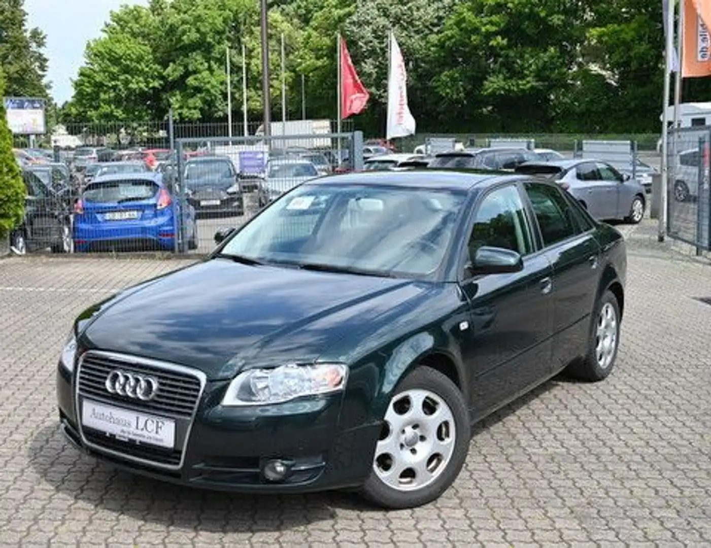 Audi A4 Lim. 1.9 TDI 1.Hand Klimaautom. Anängerkuppl. Verde - 2