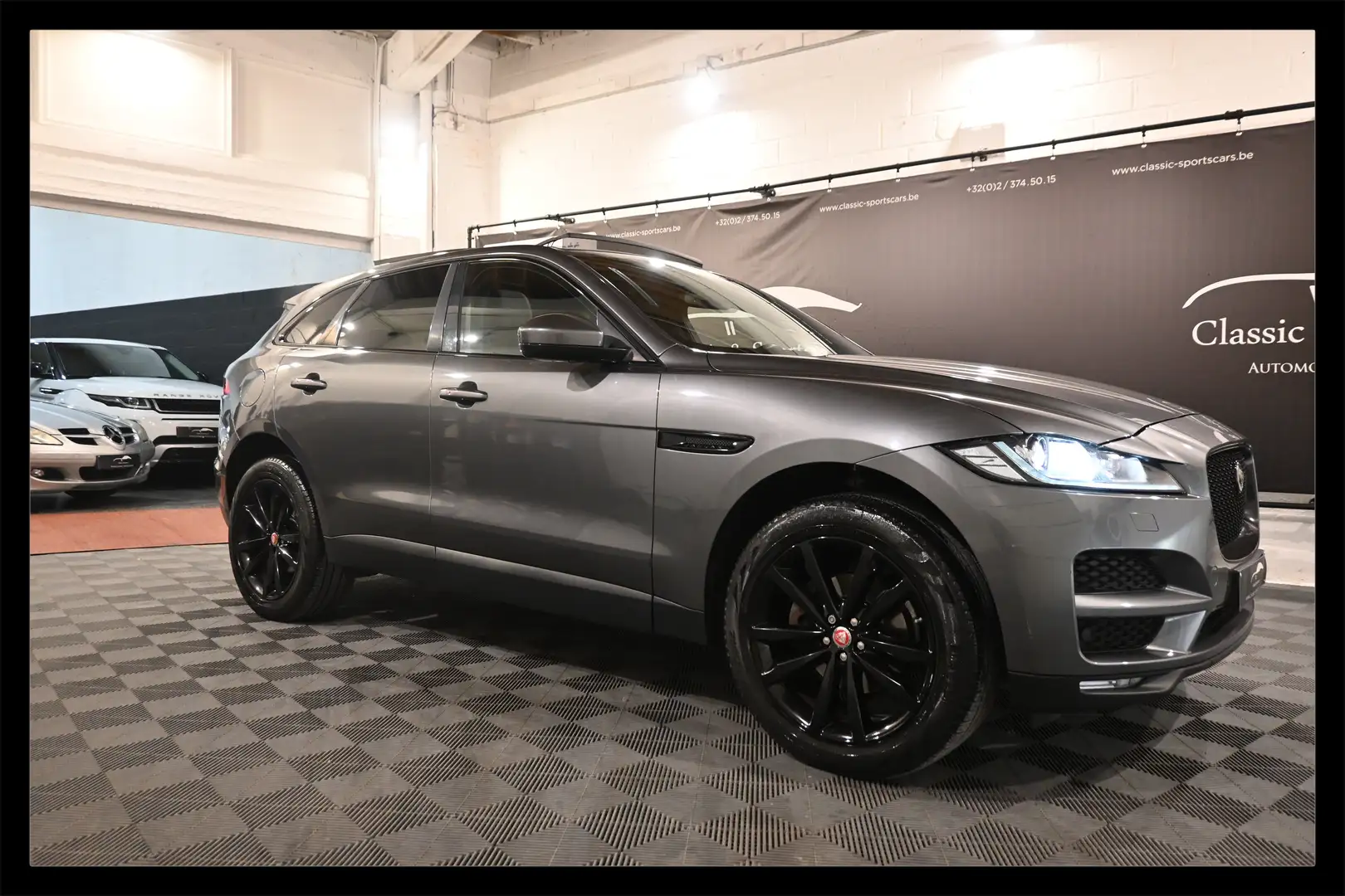 Jaguar F-Pace 2.0 D AWD PRESTIGE / PANO / CAMERA / FULL OPTIONS Grau - 1