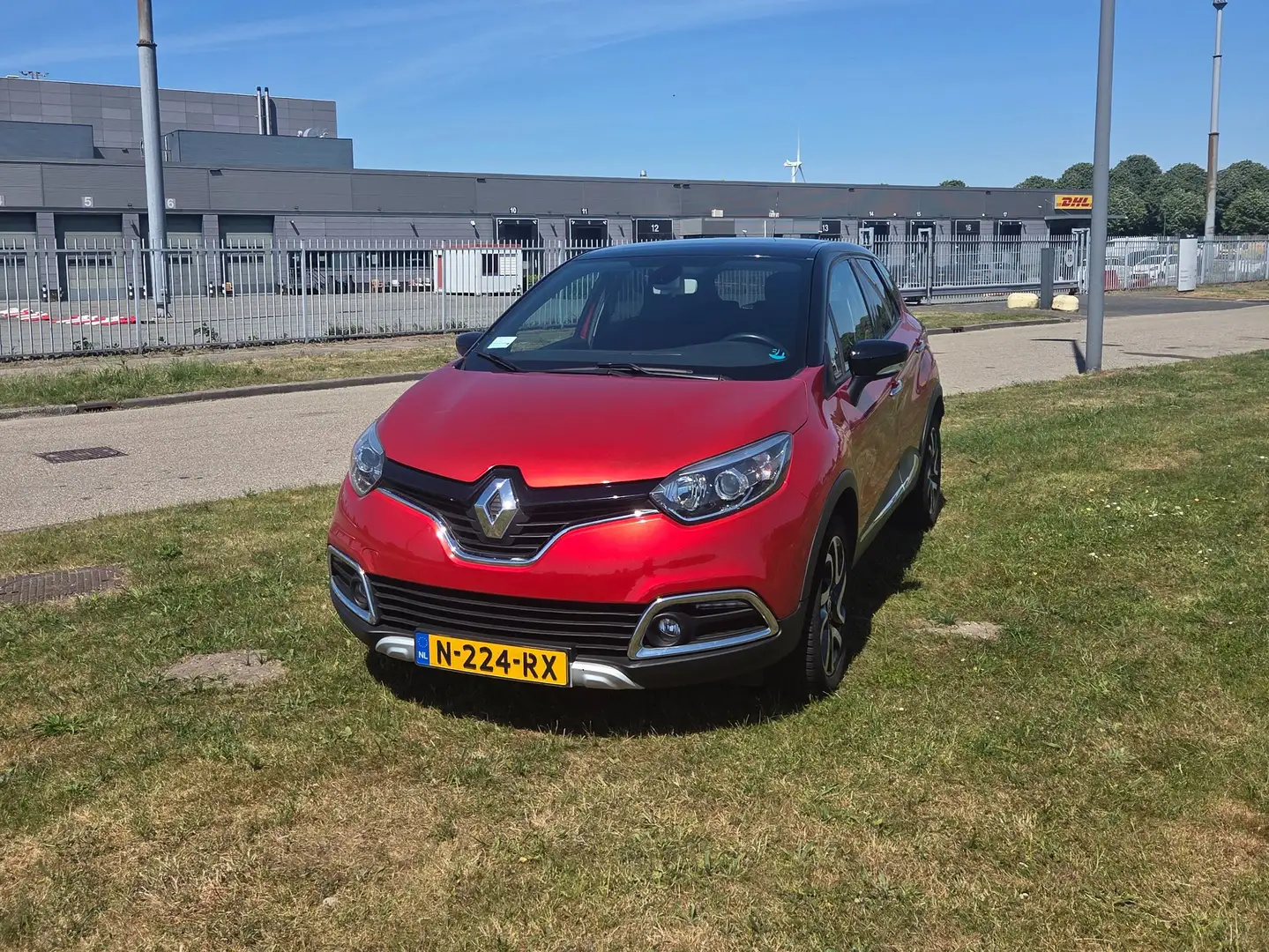 Renault Captur 1.2 TCe Xmod Rood - 1