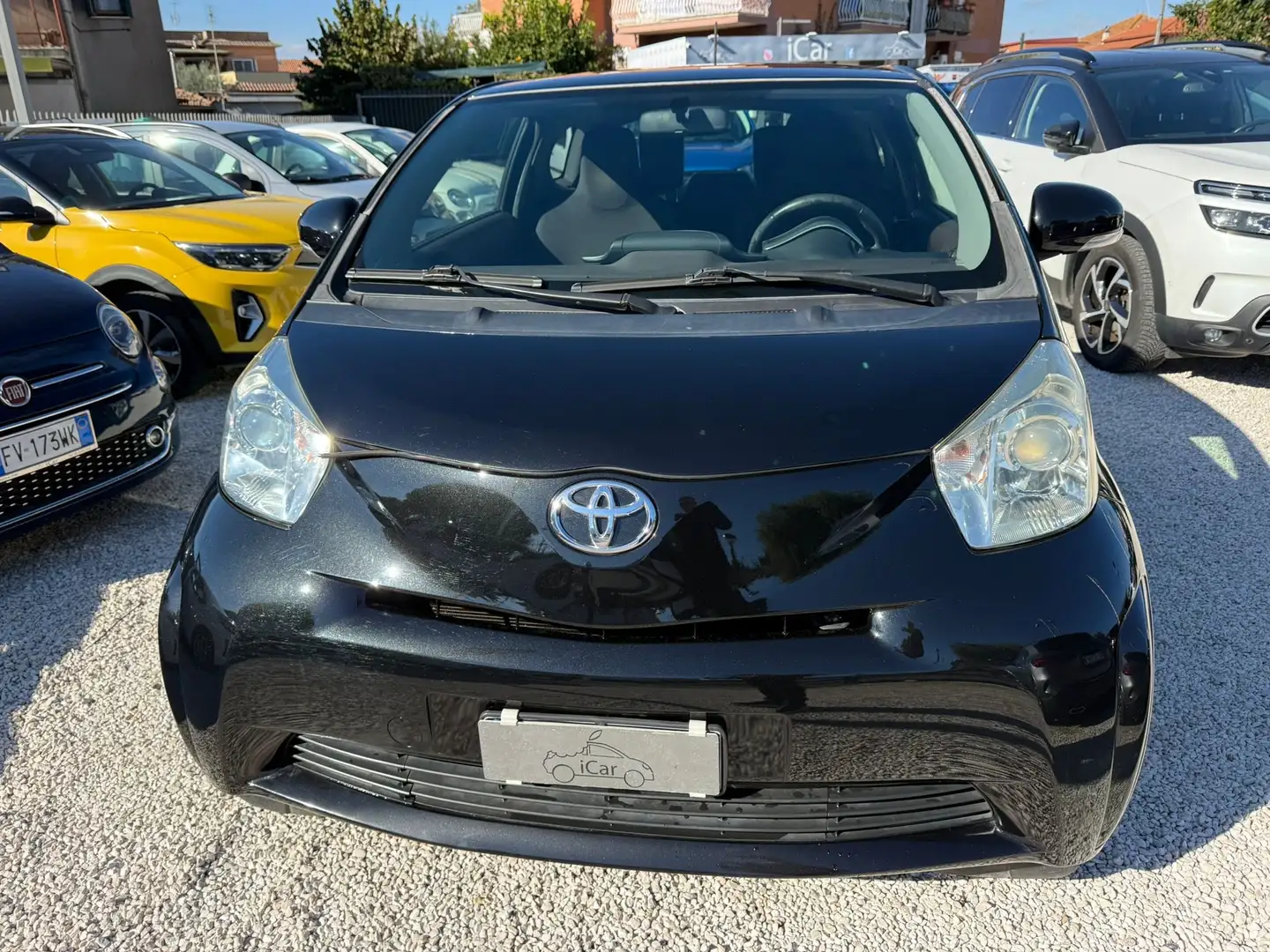Toyota iQ 1.0 cvt (multidrive) - 1