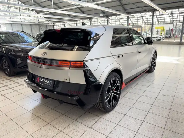 Hyundai Ioniq 5 view 5