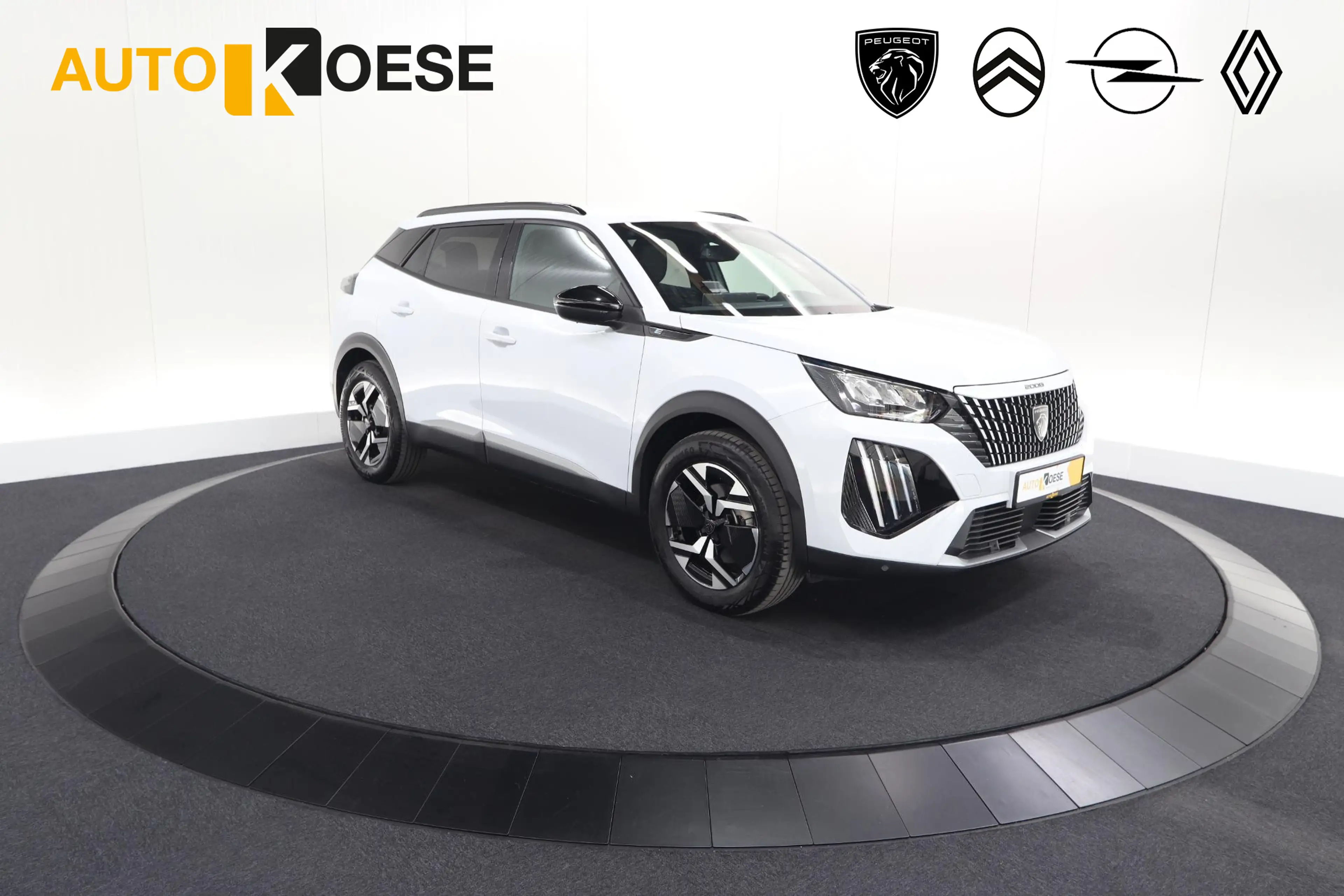 Peugeot e-2008 EV Allure Avantage 54 kWh | 97,6% SOH | 11 KW Lade