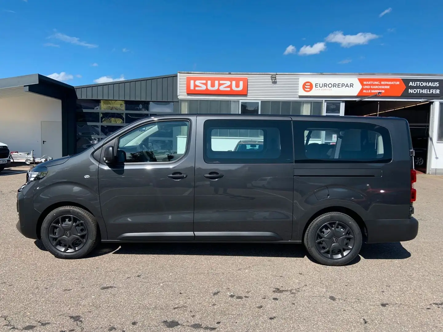 Opel Vivaro Kombi XL 9 Sitze 8 AT FLÜGELTÜREN Gris - 1
