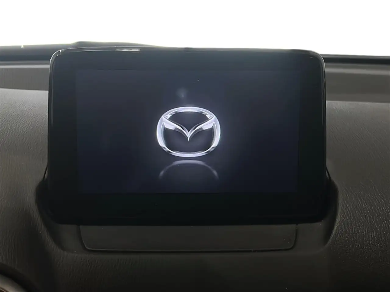 Mazda CX-3 снимка Mazda CX-3