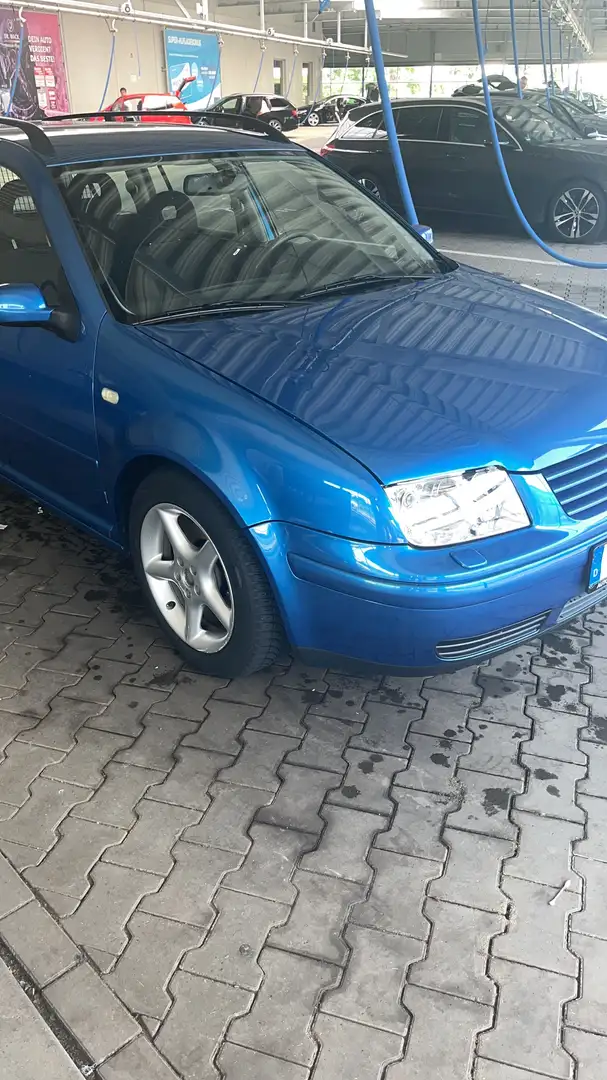 Volkswagen Bora Bora Variant 2.3 V5 Trendline Blue - 1
