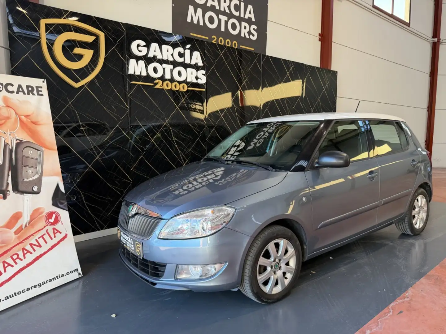 Skoda Fabia 1.6TDI Ambition 90 Azul - 1